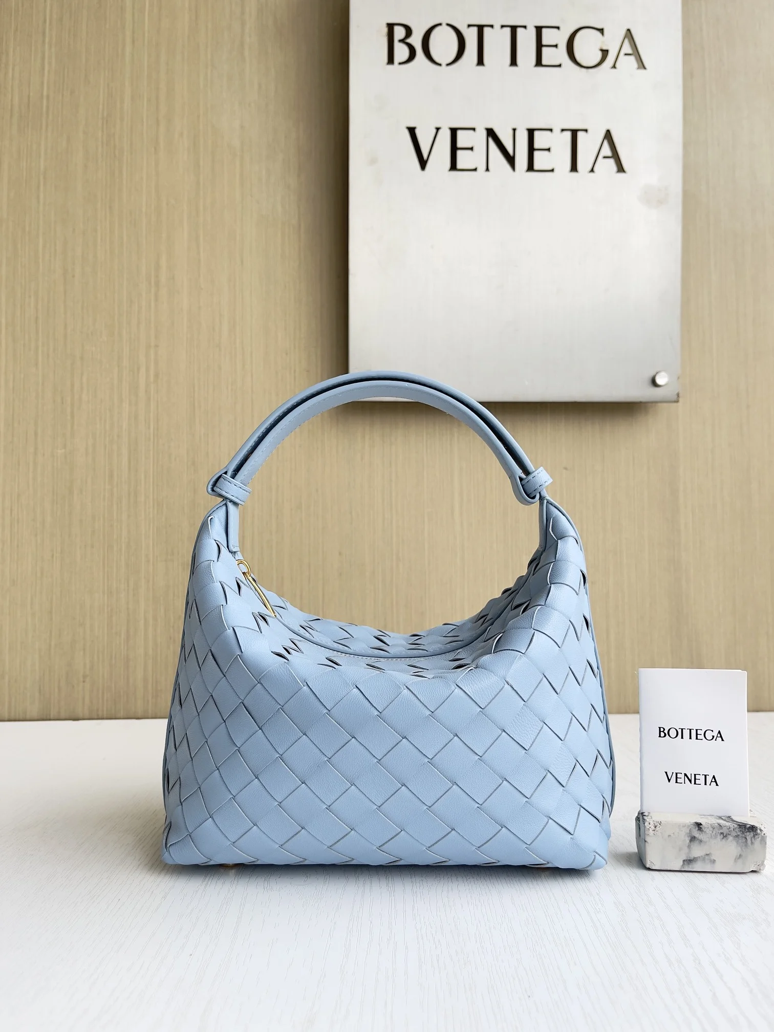 BOTTEGA VENETA Bucket Bags Intrecciato Leather (Blue) 22X13X9CM F80202608080212
