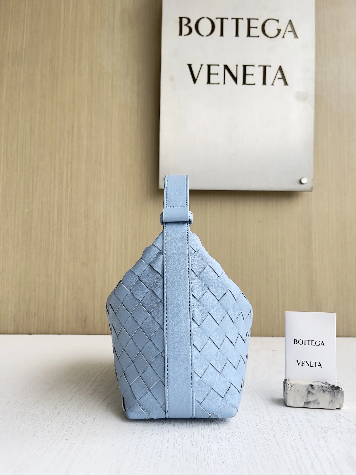 BOTTEGA VENETA Bucket Bags Intrecciato Leather (Blue) 22X13X9CM F80202608080212 - Image 2