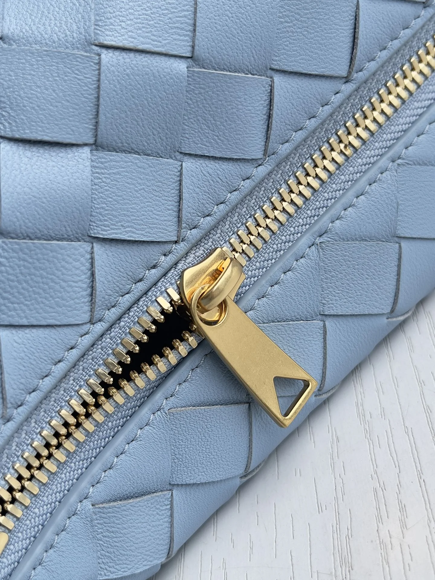 BOTTEGA VENETA Bucket Bags Intrecciato Leather (Blue) 22X13X9CM F80202608080212 - Image 6
