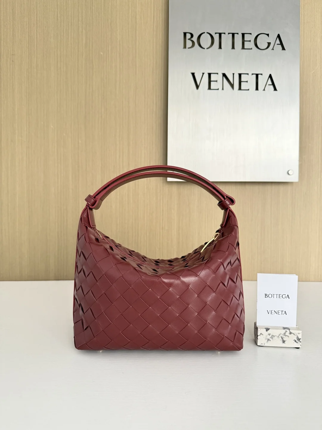 BOTTEGA VENETA Bucket Bags Intrecciato Leather (Burgundy) 22X13X9CM F80202608080207