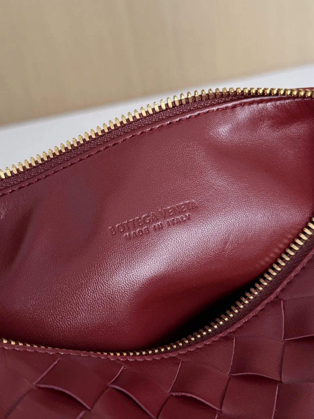 BOTTEGA VENETA Bucket Bags Intrecciato Leather (Burgundy) 22X13X9CM F80202608080207 - Image 7