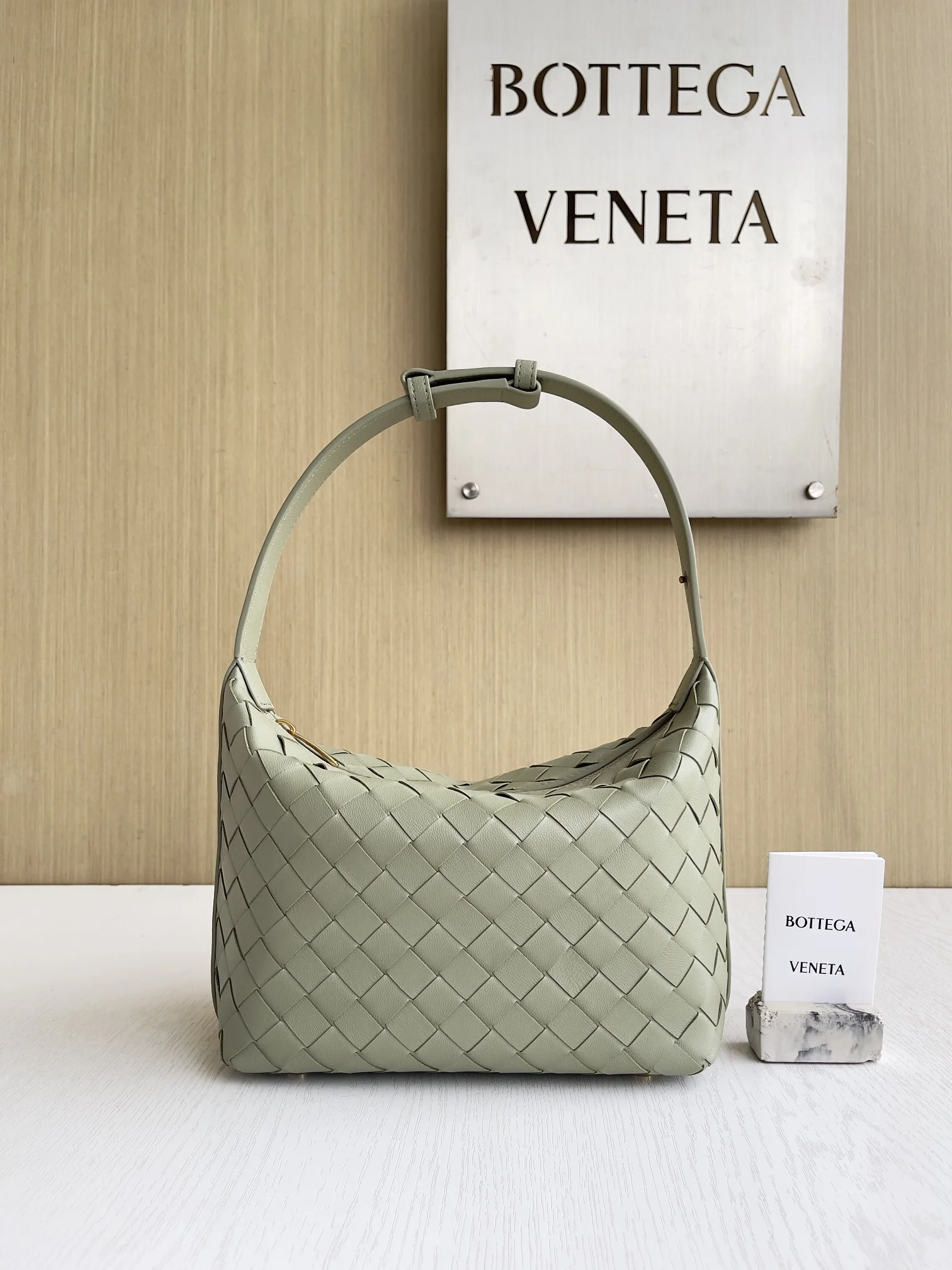 BOTTEGA VENETA Bucket Bags Intrecciato Leather (Green) 22X13X9CM F80202608080208 - Image 3