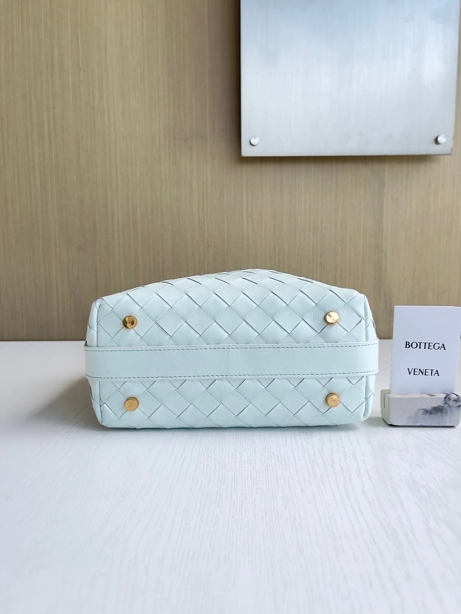 BOTTEGA VENETA Bucket Bags Intrecciato Leather (Mintgreen-Gold) 22X13X9CM F80202608080198 - Image 3