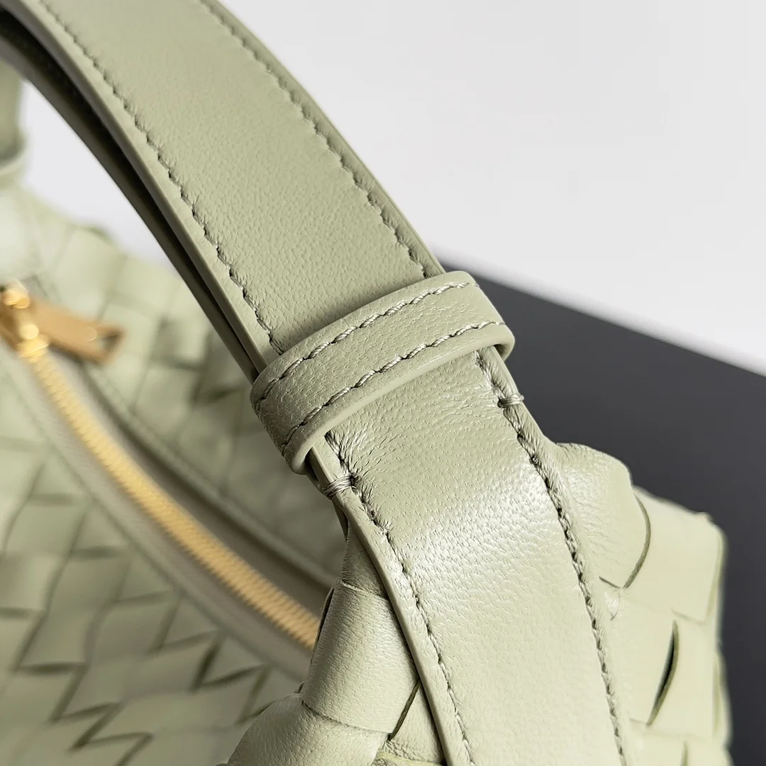 BOTTEGA VENETA Bucket Bags Nappa Lambskin (Green) 22X13X9 F80202608080236 - Image 4