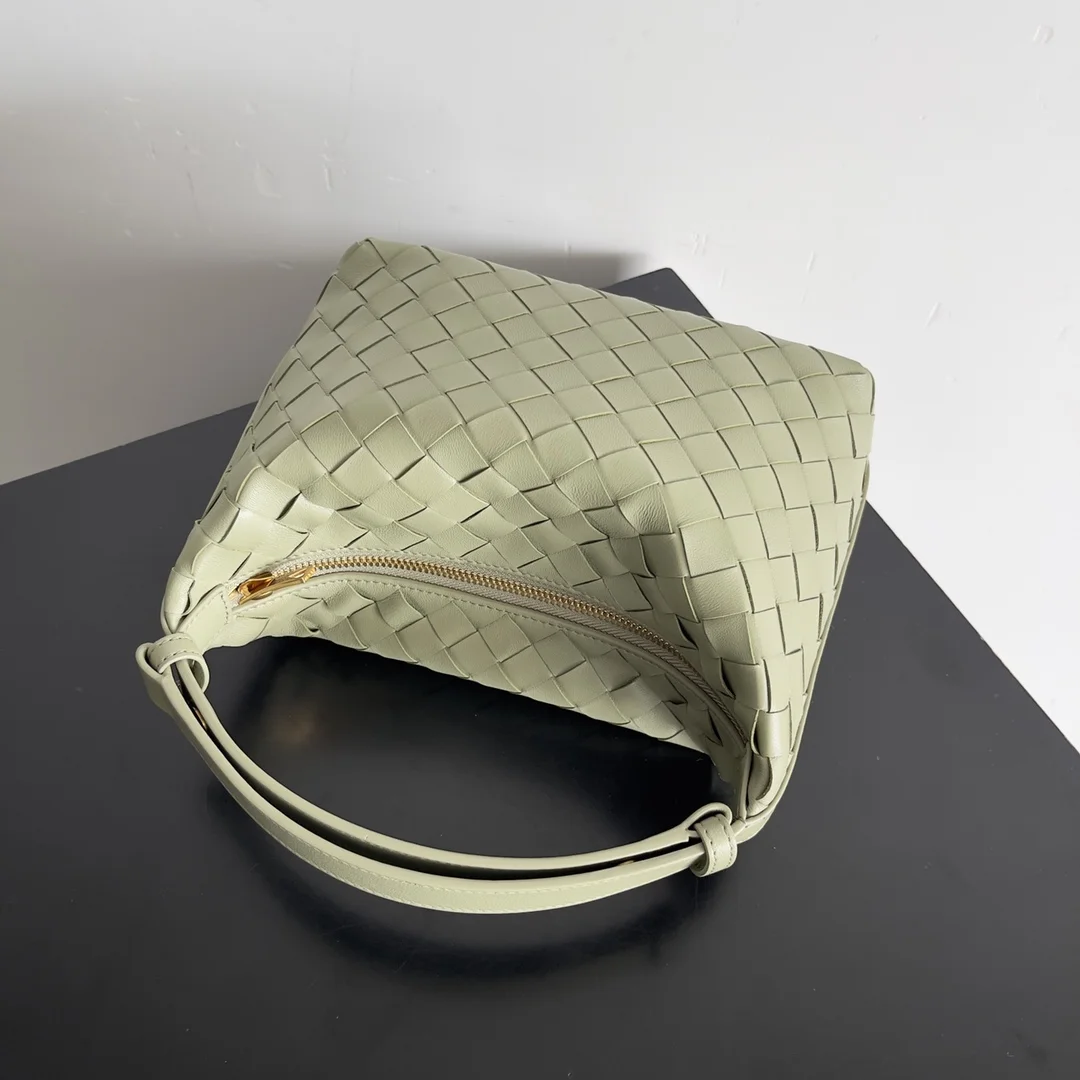 BOTTEGA VENETA Bucket Bags Nappa Lambskin (Green) 22X13X9 F80202608080236 - Image 5