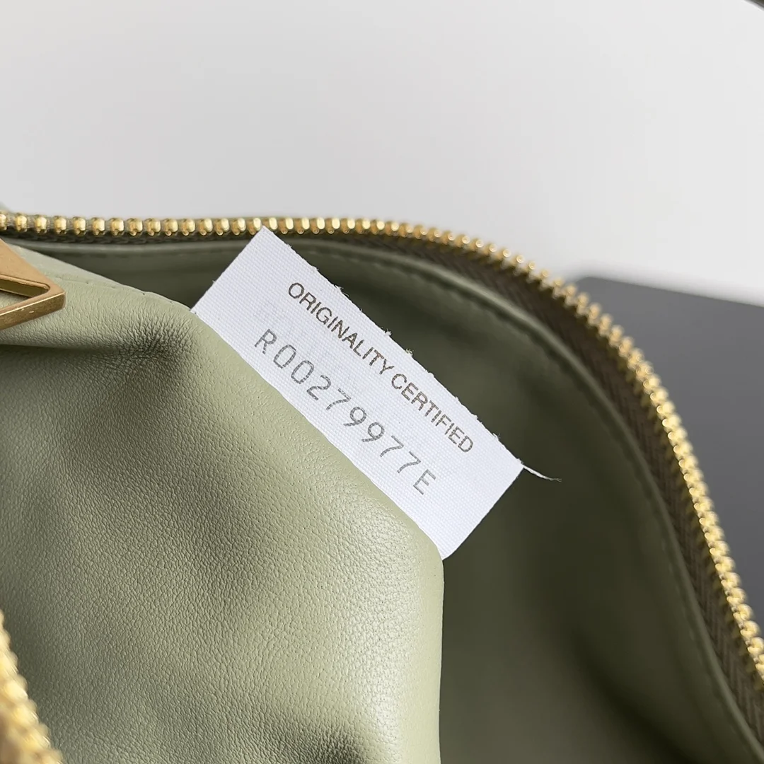 BOTTEGA VENETA Bucket Bags Nappa Lambskin (Green) 22X13X9 F80202608080236 - Image 7