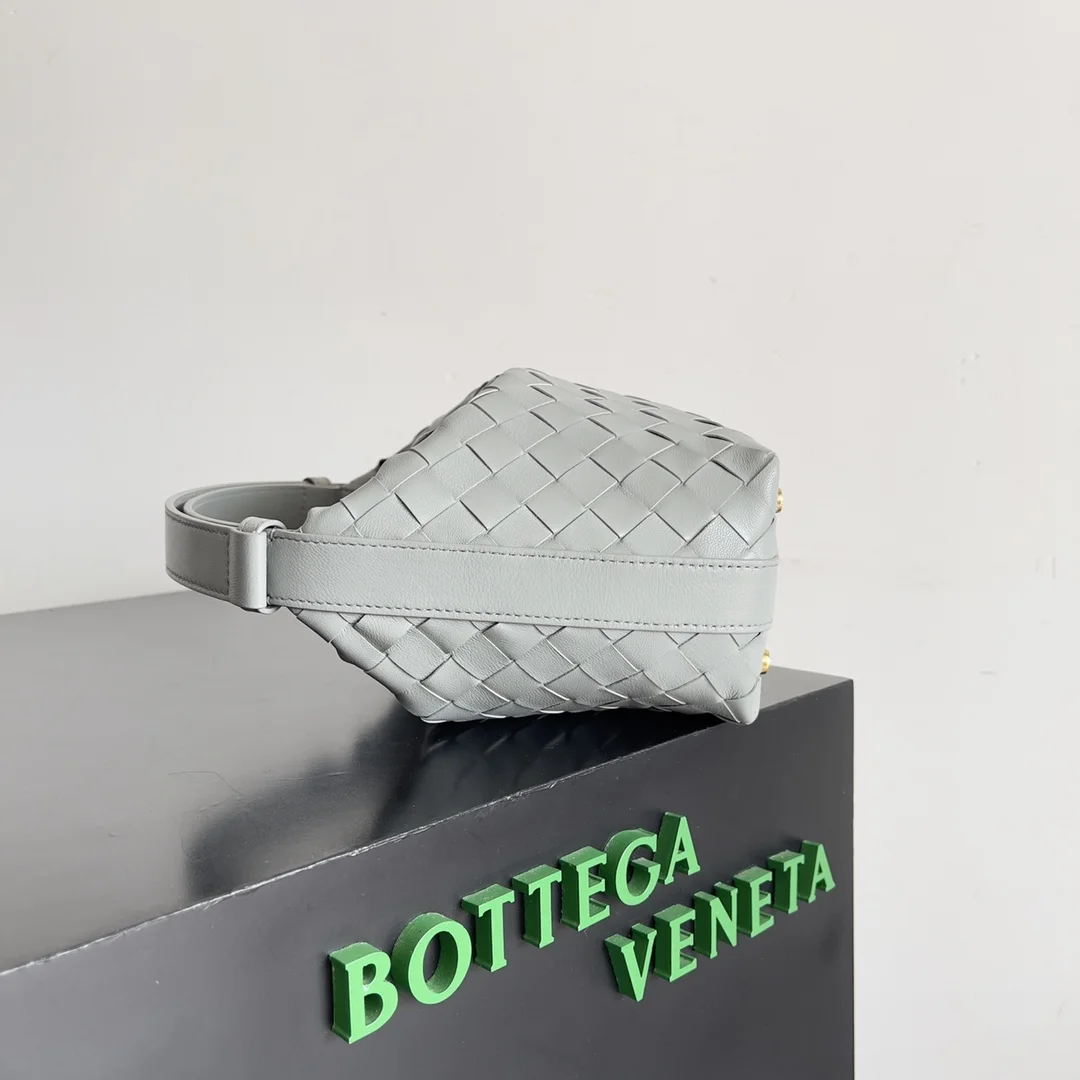 BOTTEGA VENETA Bucket Bags Nappa Lambskin (Grey) 22X13X9 F80202608080241 - Image 2