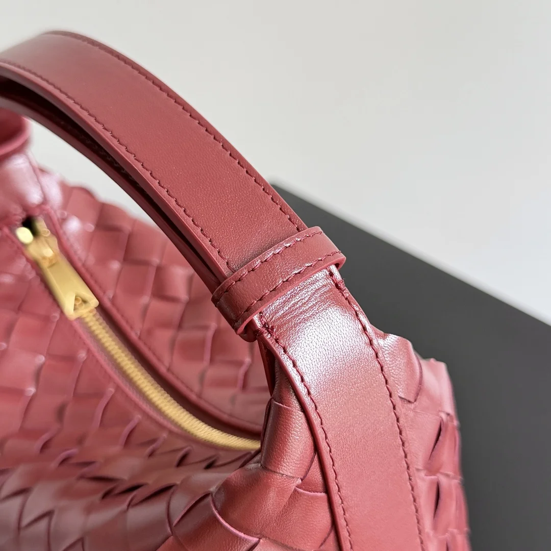 BOTTEGA VENETA Bucket Bags Nappa Lambskin (Red-Gold) 22X13X9CM F80202608080226 - Image 4