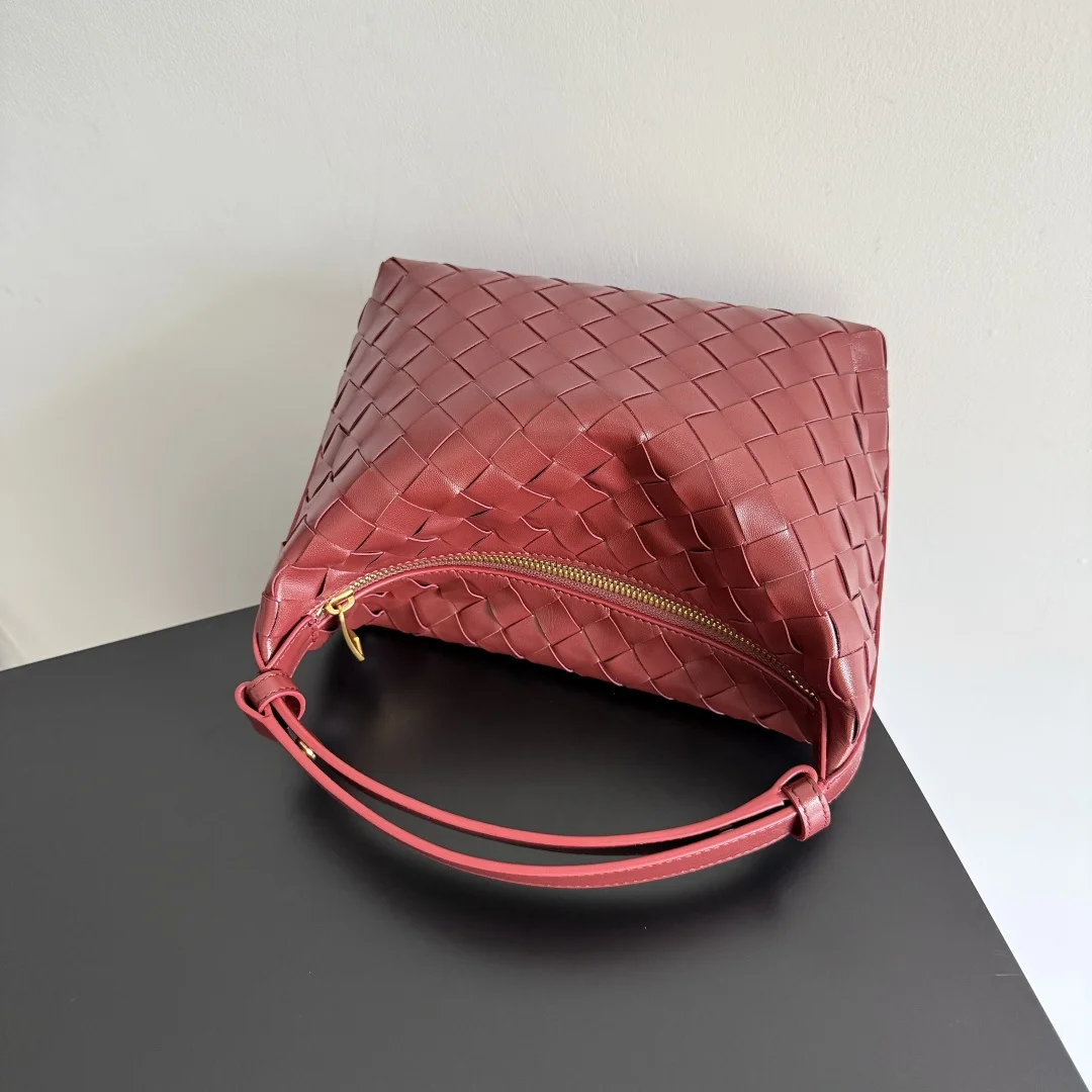 BOTTEGA VENETA Bucket Bags Nappa Lambskin (Red-Gold) 22X13X9CM F80202608080226 - Image 6