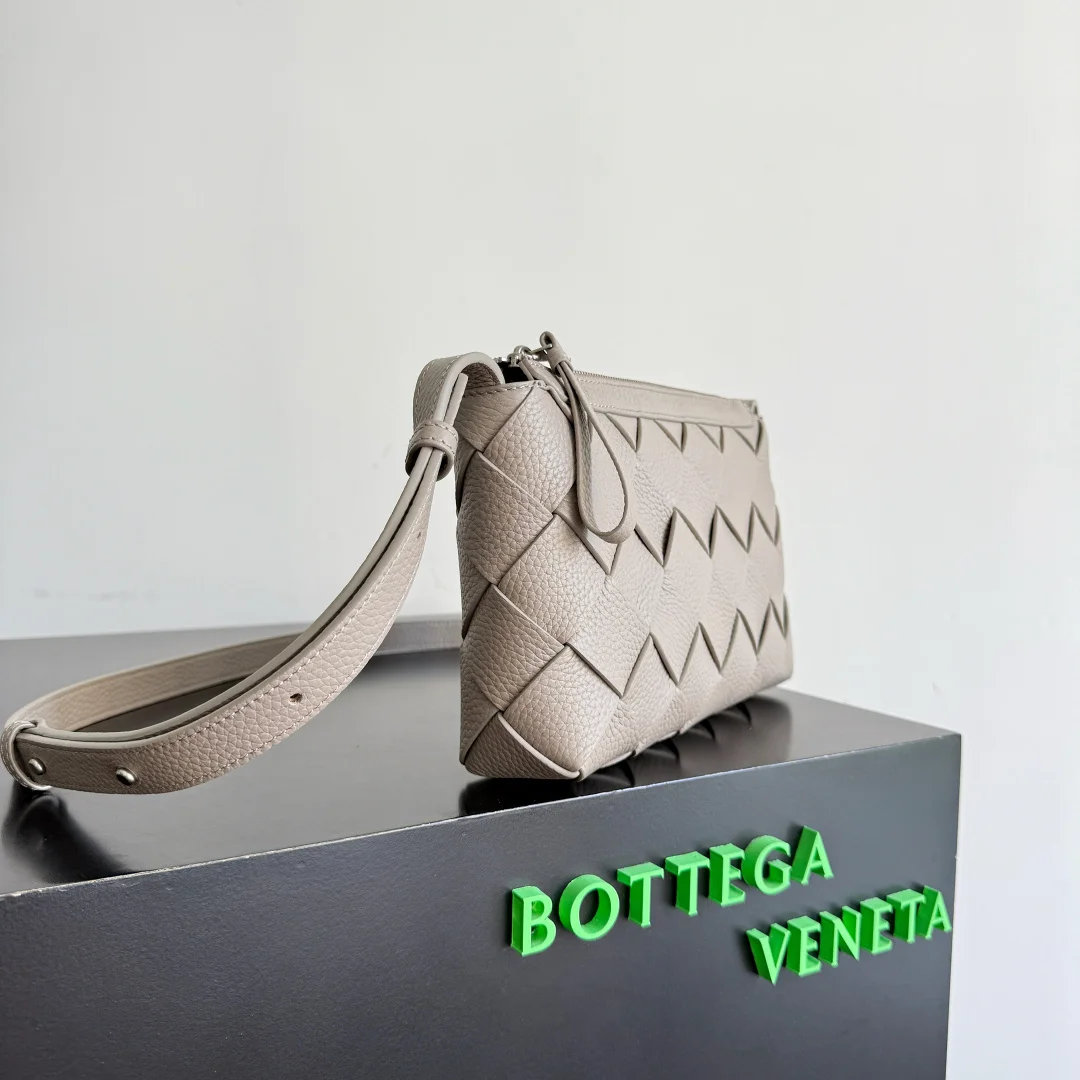 BOTTEGA VENETA Crossbody Bags Calf Leather (Grey) 25X15X5CM H80202608080076 - Image 2