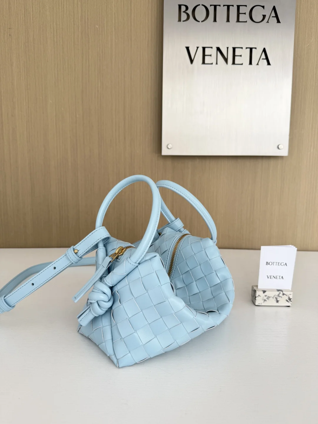BOTTEGA VENETA Crossbody Bags Leather (Blue) 19X12X9CM F80202608080144 - Image 6