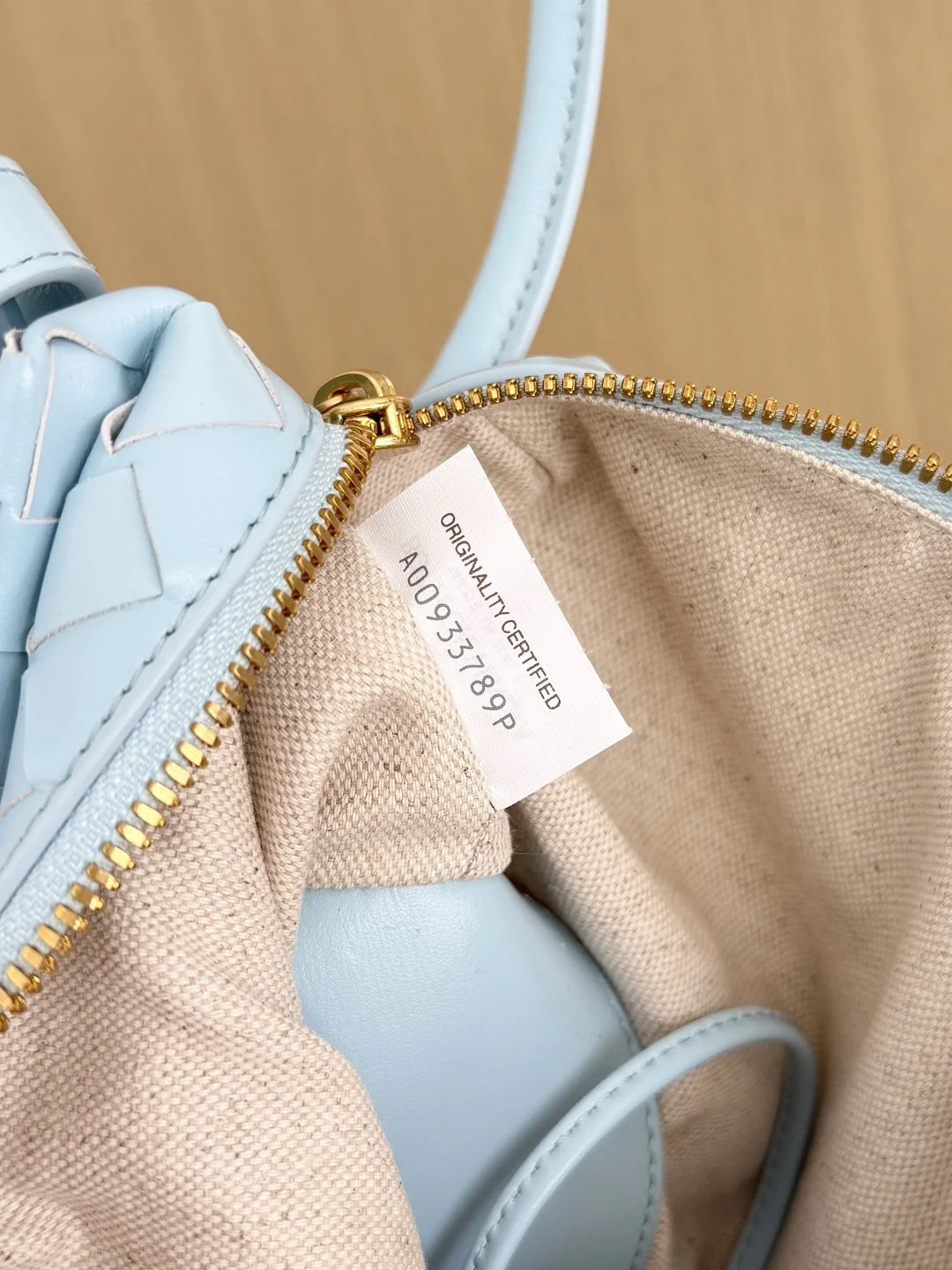 BOTTEGA VENETA Crossbody Bags Leather (Blue) 19X12X9CM F80202608080144 - Image 8