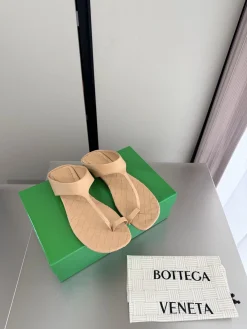 BOTTEGA VENETA Sandals Calf Leather EU35-43 C40202608032785