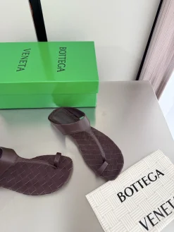 BOTTEGA VENETA Sandals Calfskin Leather EU35-43 C40202608032780