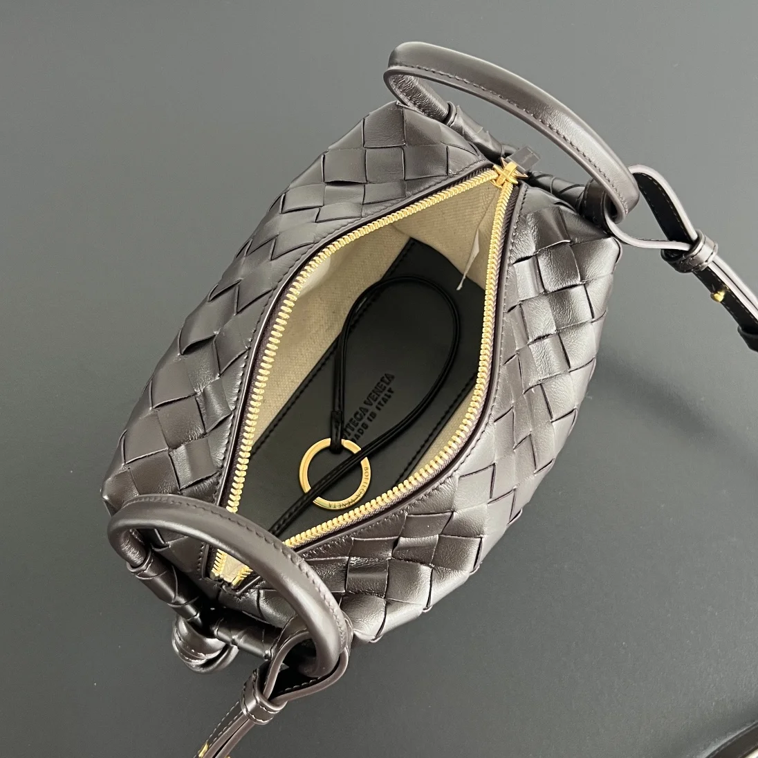 BOTTEGA VENETA Shoulder Bags (Brown) 19X12X9CM F80202608080154 - Image 6