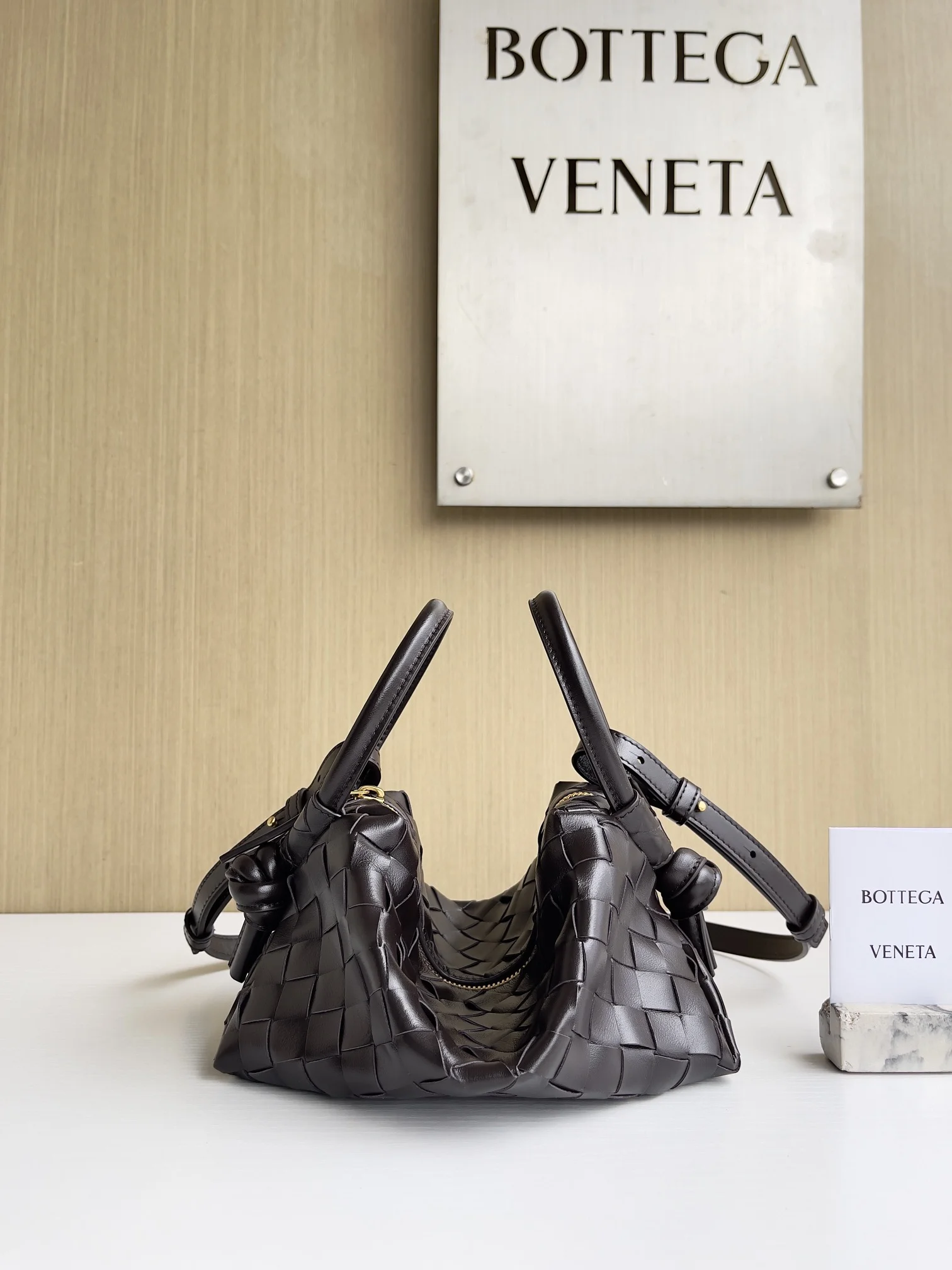 BOTTEGA VENETA Shoulder Bags (Brown) 19X12X9CM F80202608080178 - Image 3