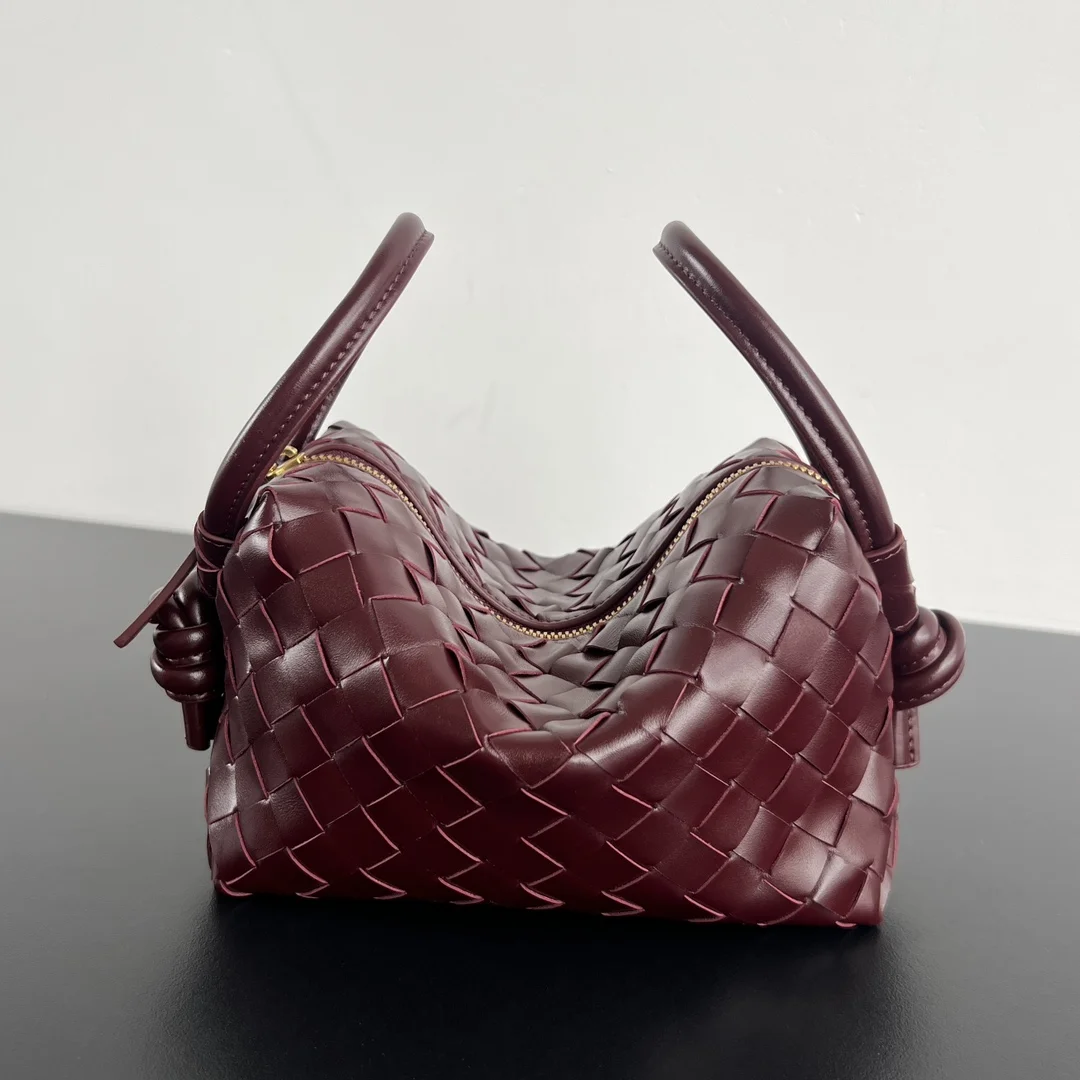 BOTTEGA VENETA Shoulder Bags (Burgundy-Gold) 19X12X9CM F80202608080163