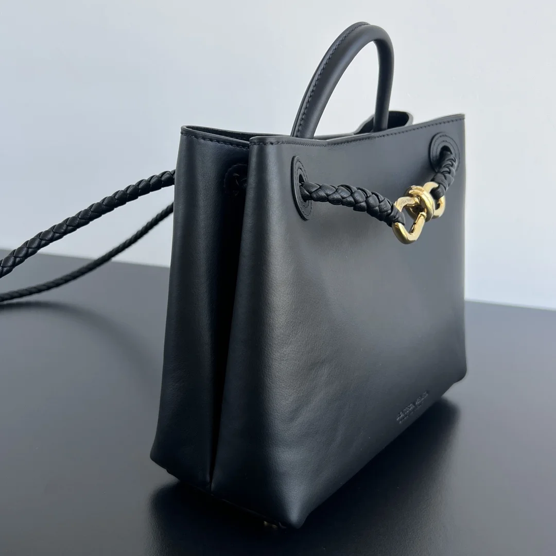 BOTTEGA VENETA Shoulder Bags Calf Leather (Black-Gold) 25X22X10 A080202608080854 - Image 2