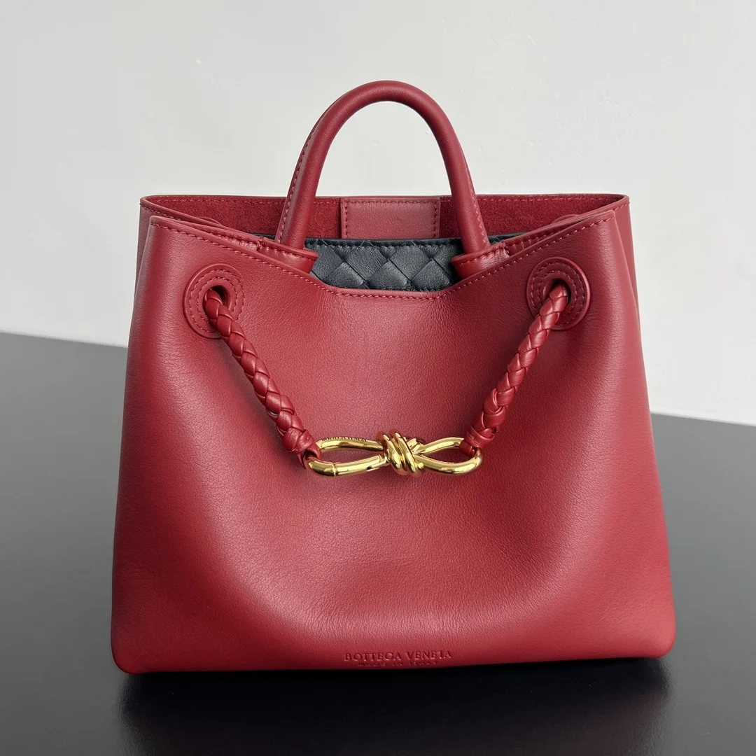 BOTTEGA VENETA Shoulder Bags Calfskin Leather (Red-Gold) 25X22X10 A080202608080857