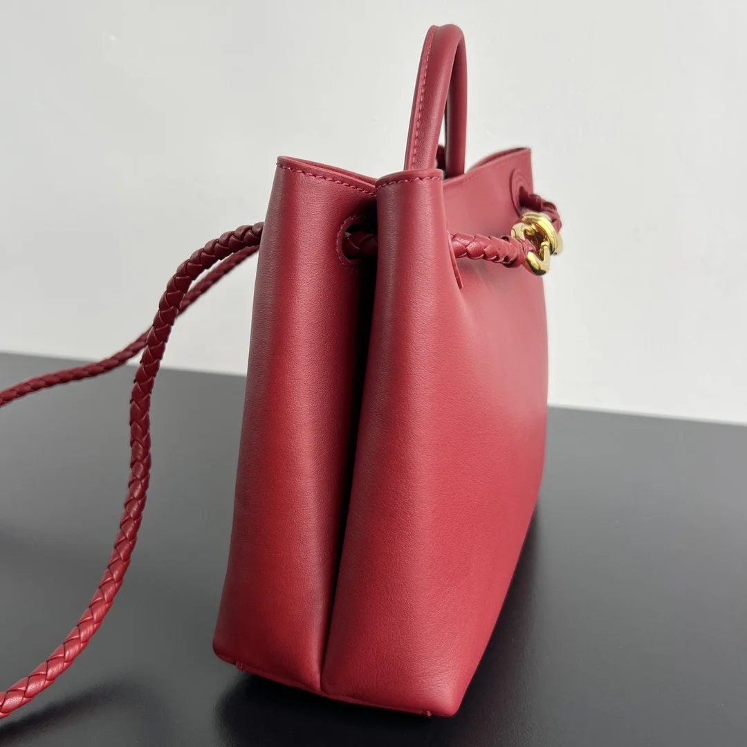 BOTTEGA VENETA Shoulder Bags Calfskin Leather (Red-Gold) 25X22X10 A080202608080857 - Image 2