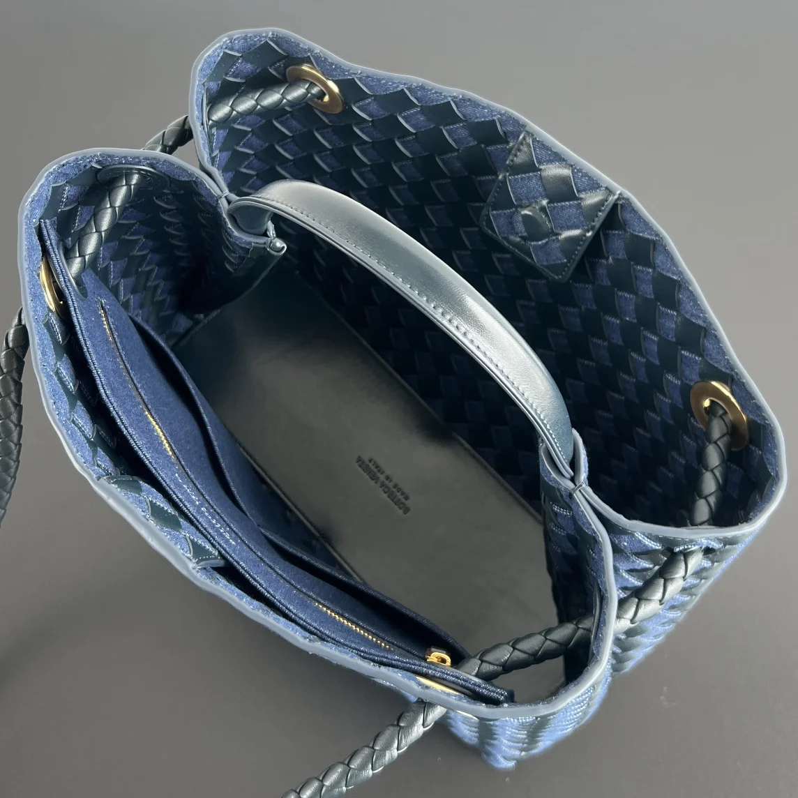 BOTTEGA VENETA Shoulder Bags Denim Leather (Blue-Gold) 32X25X11 A130202608080444 - Image 5