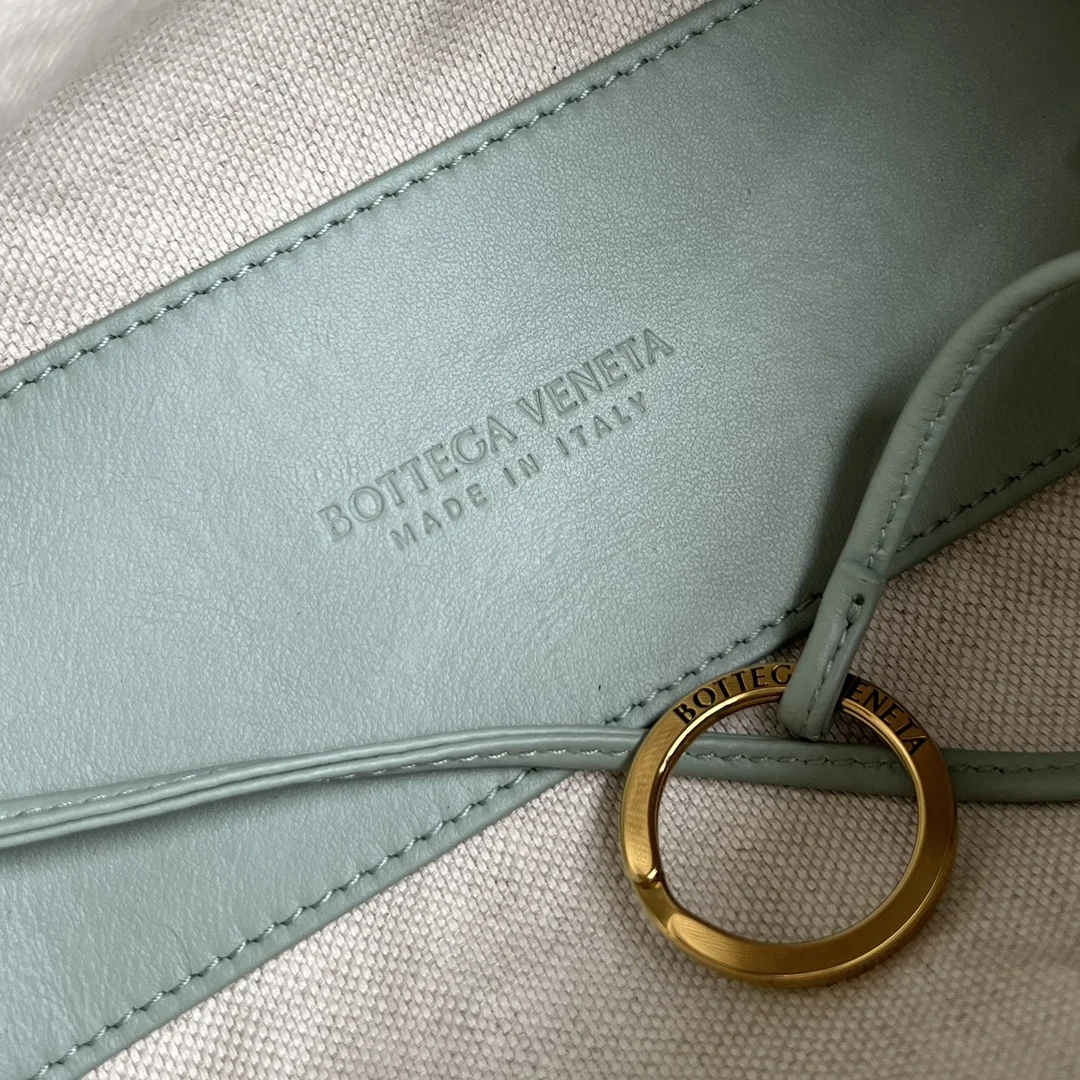 BOTTEGA VENETA Shoulder Bags (Green) 19X12X9CM F80202608080139 - Image 8