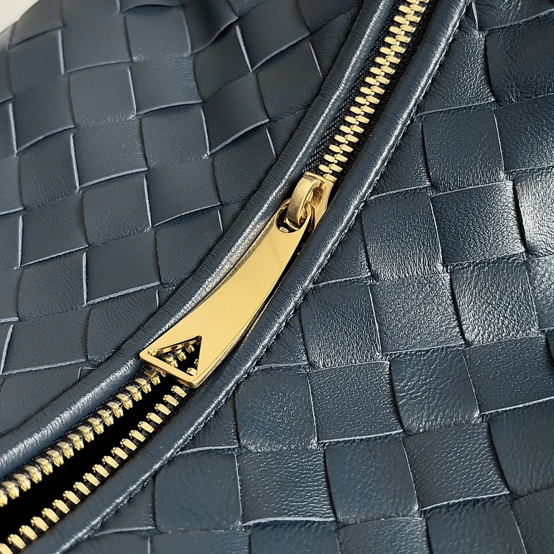 BOTTEGA VENETA Shoulder Bags Intrecciato Leather (Blue) 48X40X16CM I30202608080026 - Image 3