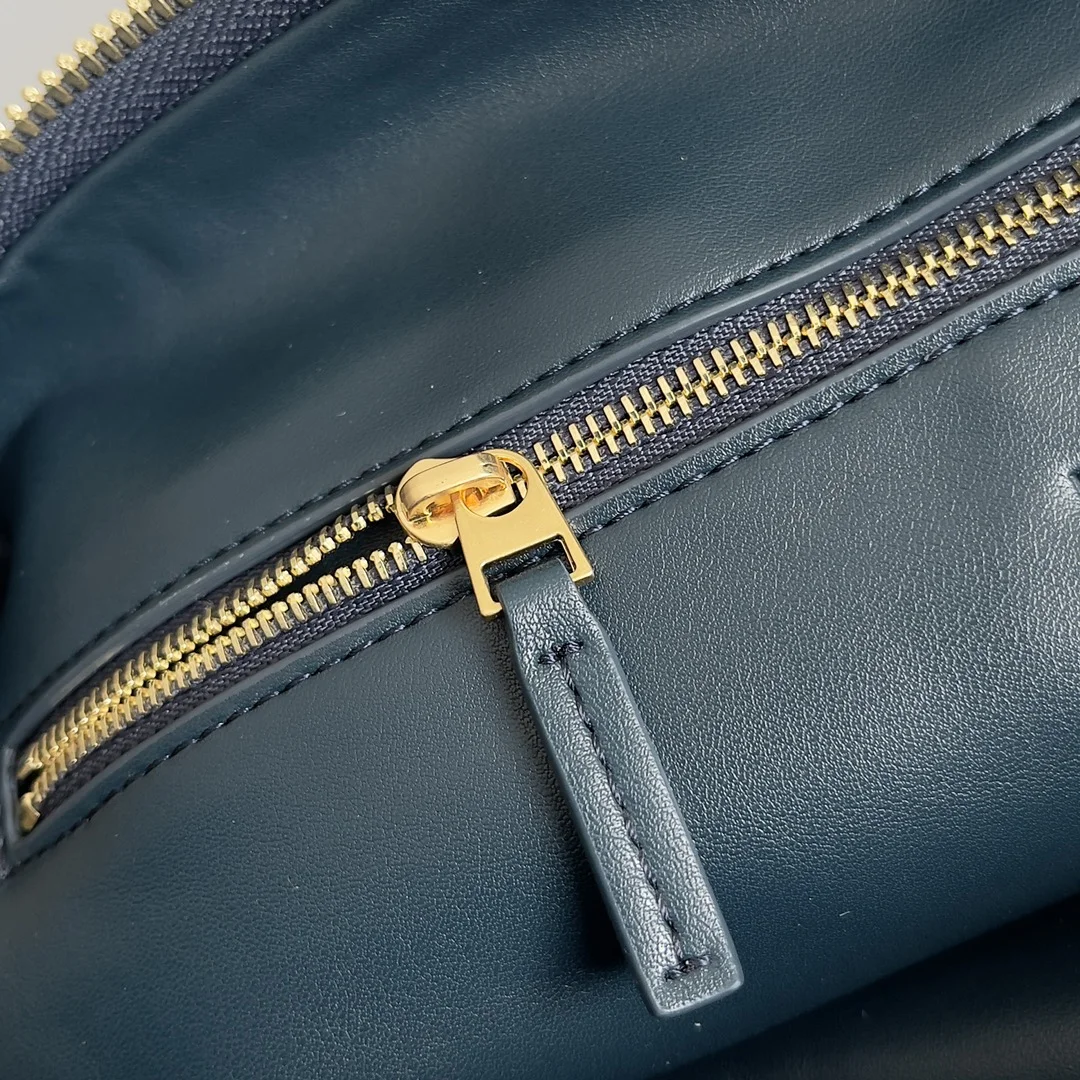 BOTTEGA VENETA Shoulder Bags Intrecciato Leather (Blue) 48X40X16CM I30202608080026 - Image 4