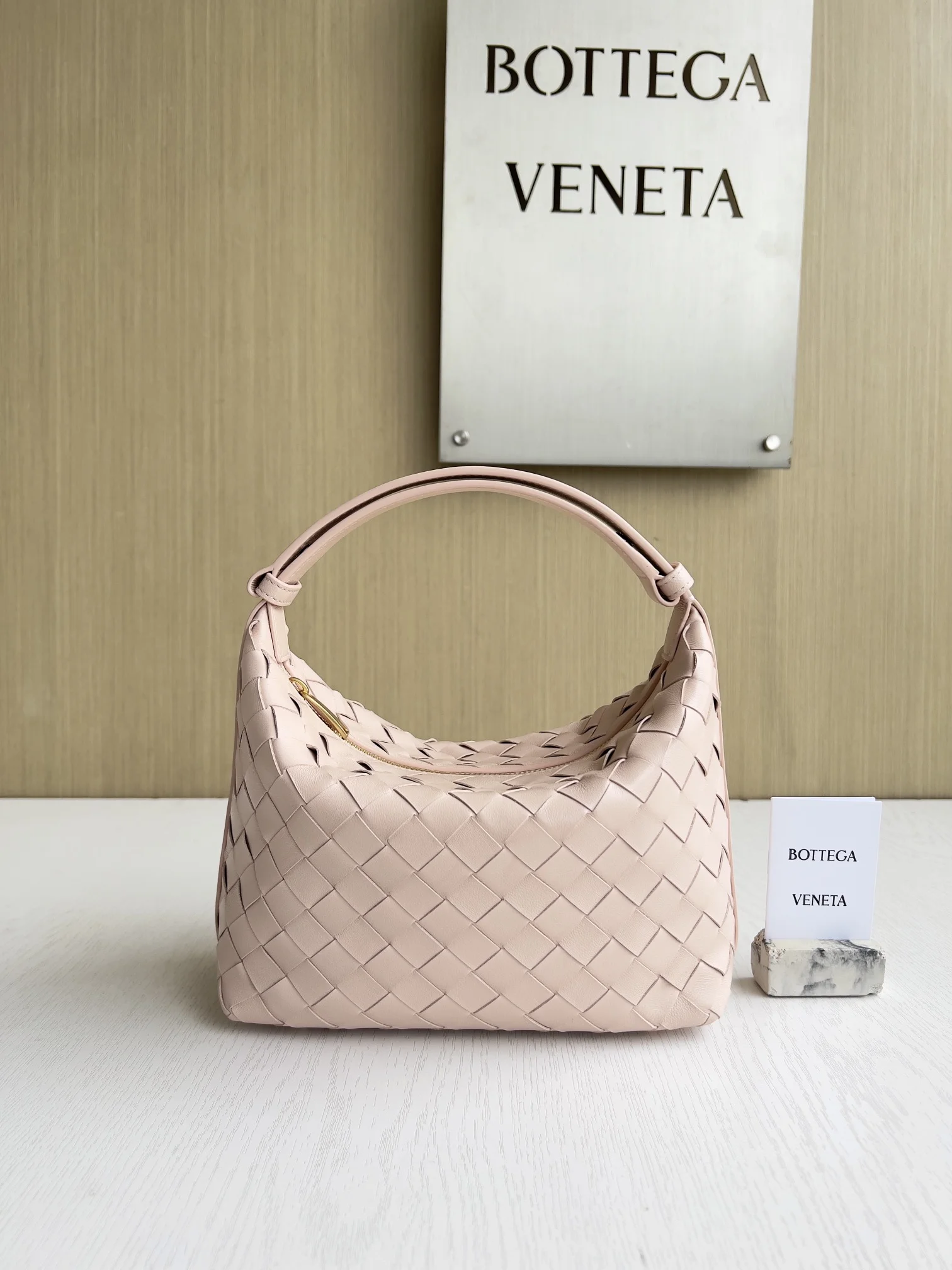BOTTEGA VENETA Shoulder Bags Intrecciato Leather (Pink-Gold) 22X13X9CM F80202608080216