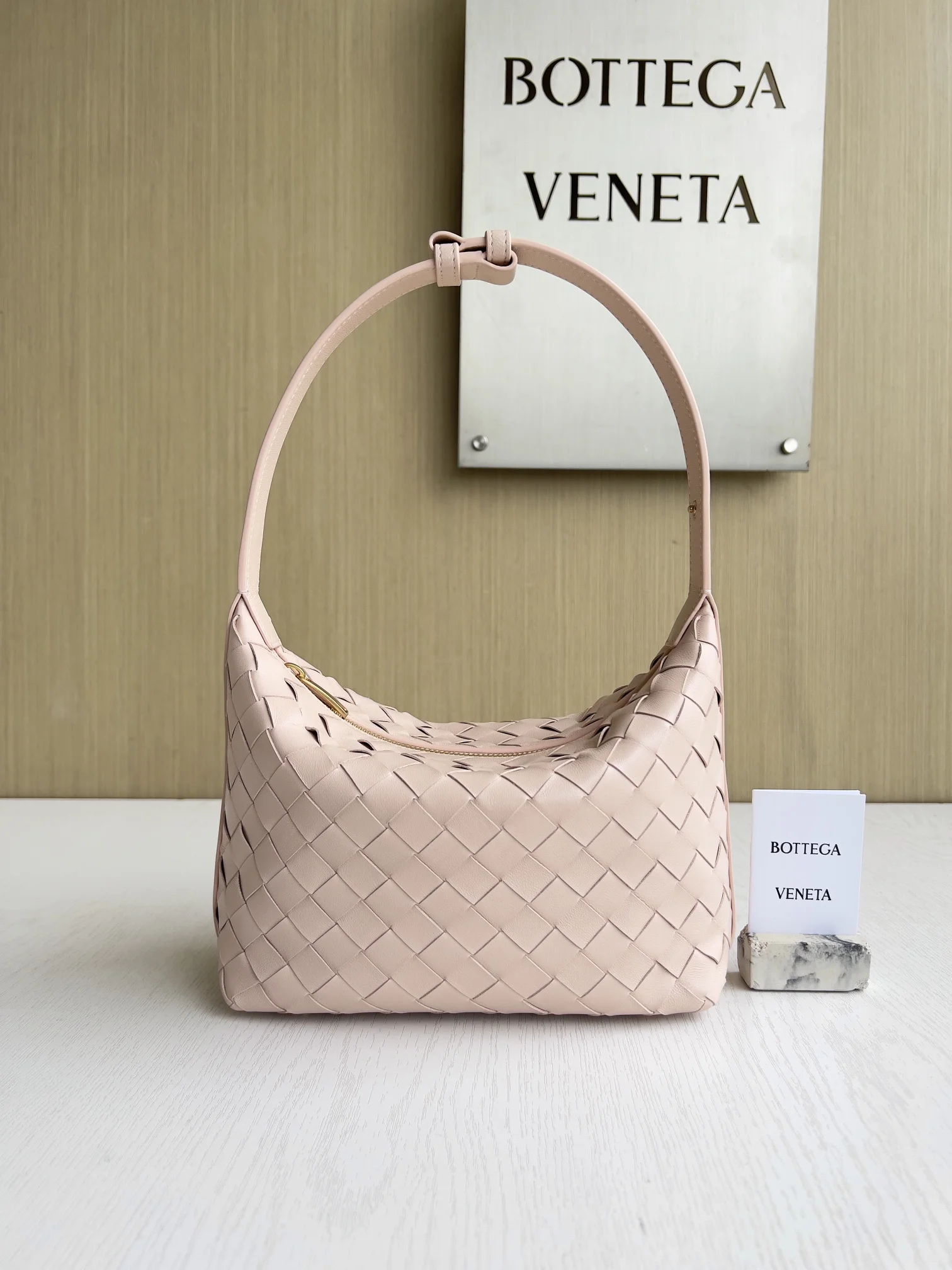 BOTTEGA VENETA Shoulder Bags Intrecciato Leather (Pink-Gold) 22X13X9CM F80202608080216 - Image 3