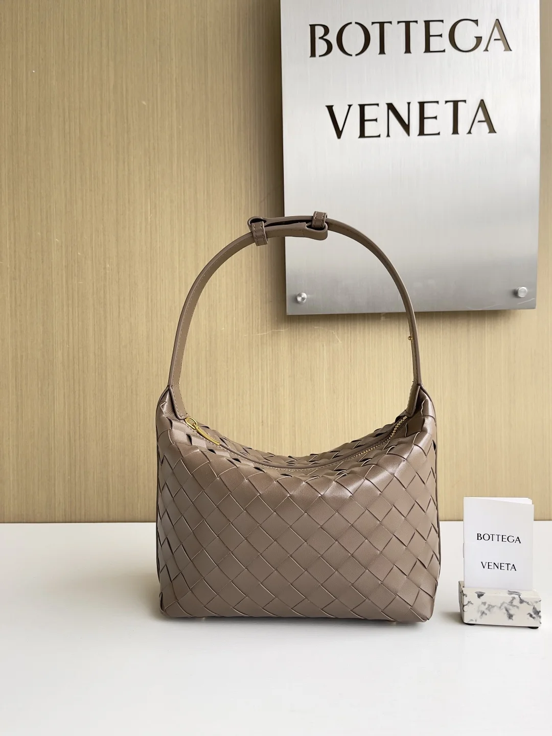 BOTTEGA VENETA Shoulder Bags Intrecciato Leather (Taupe-Gold) 22X13X9CM F80202608080222 - Image 3