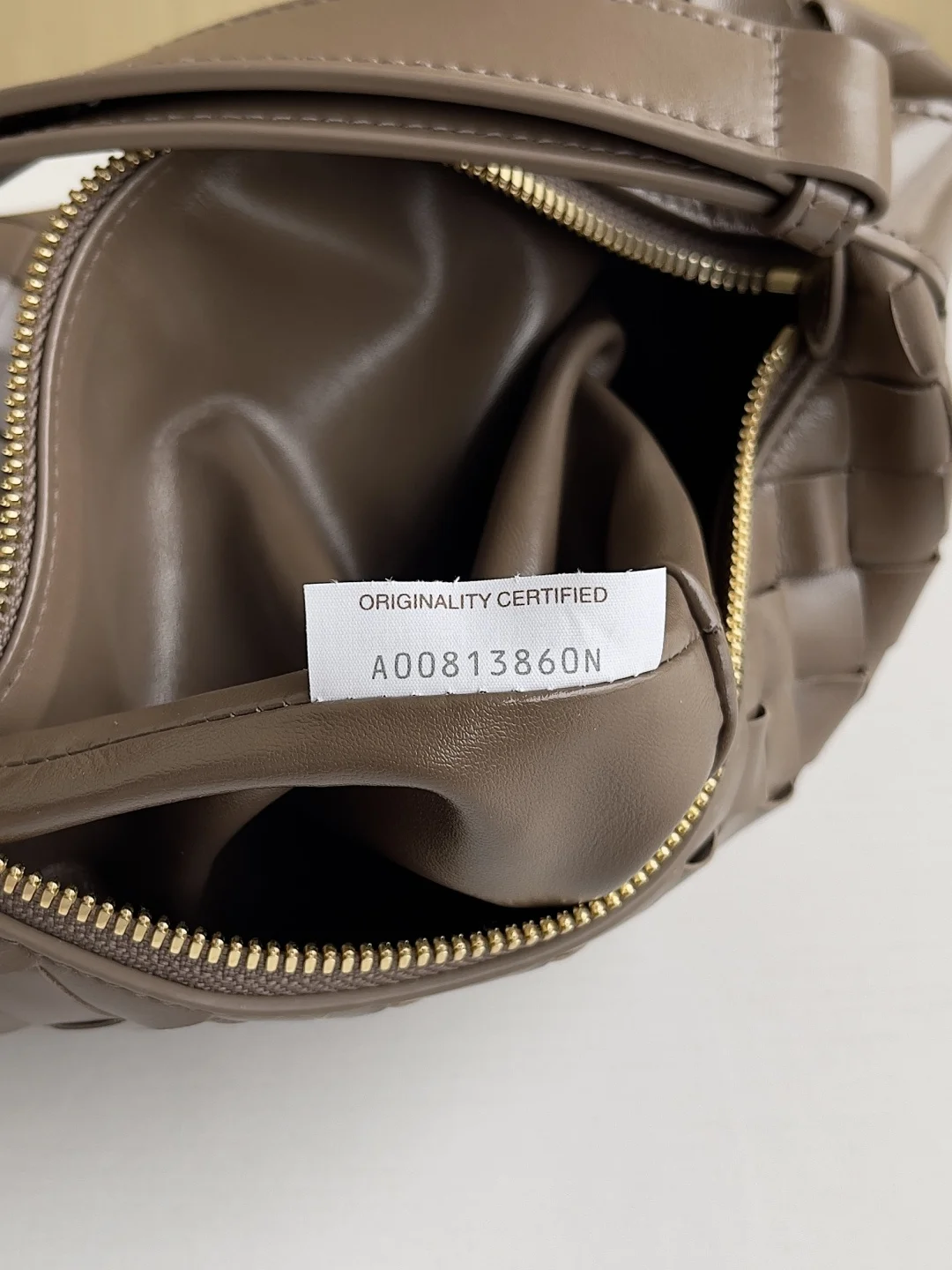 BOTTEGA VENETA Shoulder Bags Intrecciato Leather (Taupe-Gold) 22X13X9CM F80202608080222 - Image 8