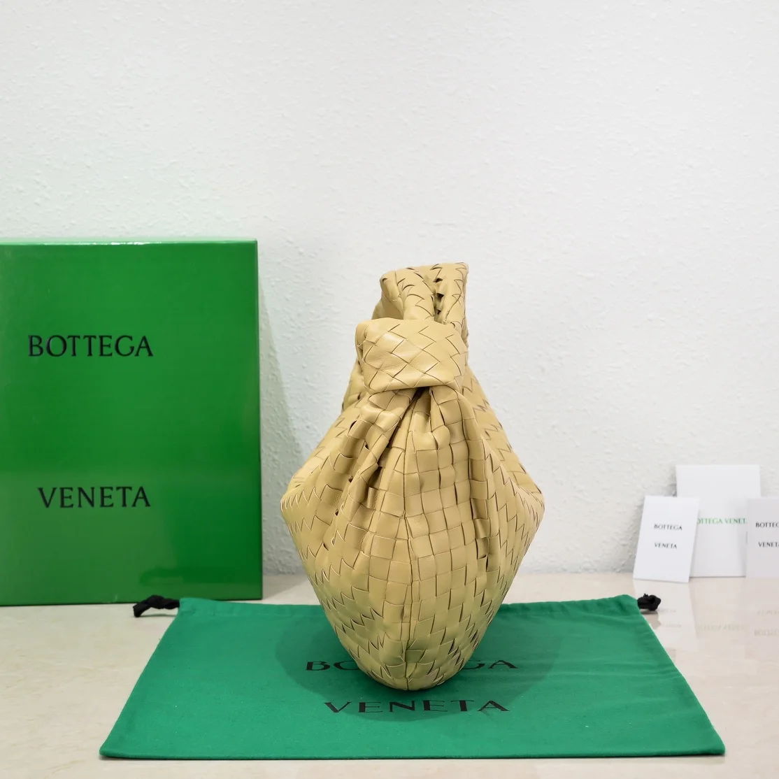 BOTTEGA VENETA Shoulder Bags Lamb Leather (Beige) 40X48X16 I30202608080093 - Image 3