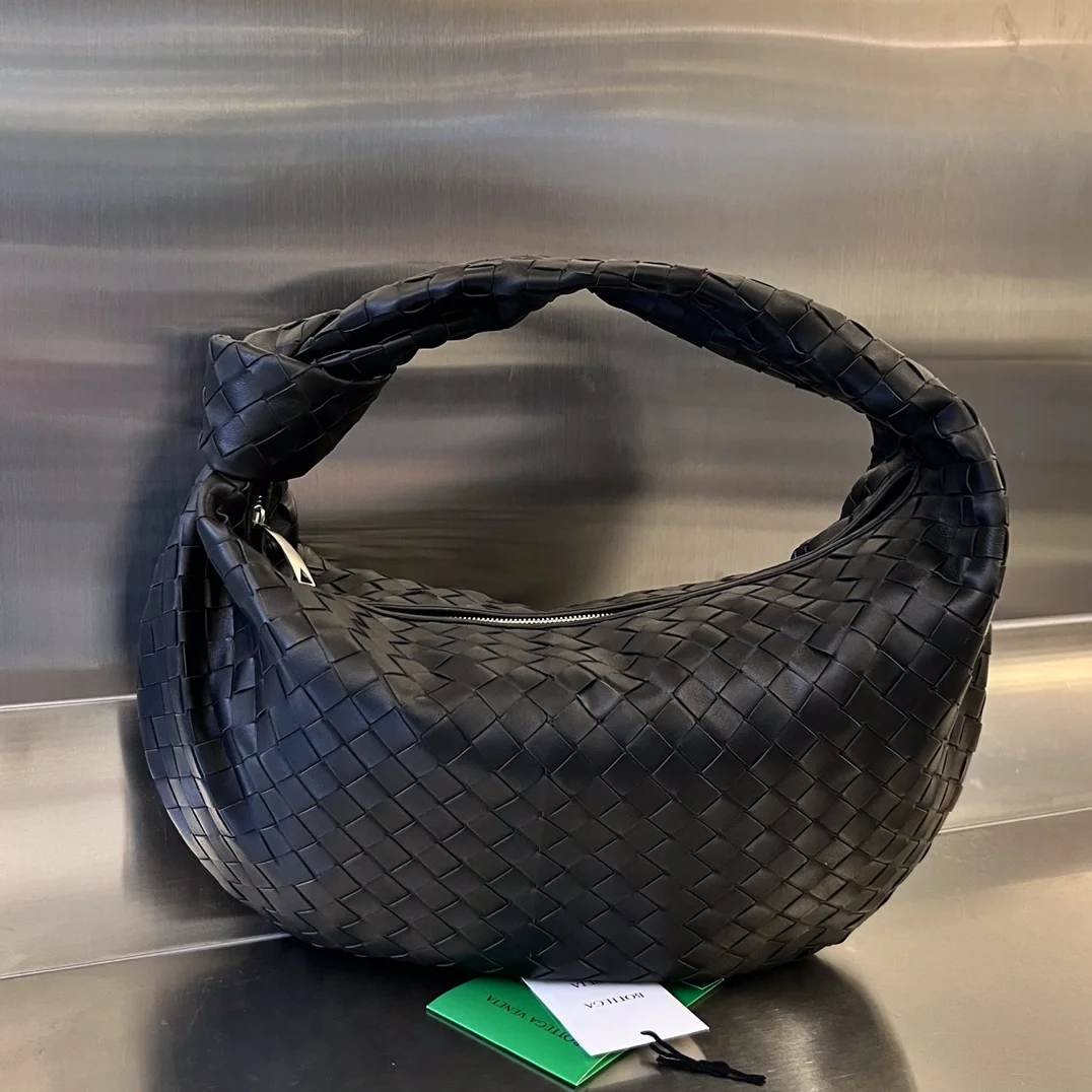 BOTTEGA VENETA Shoulder Bags Lamb Leather (Black) 48X40X16CM I30202608080025