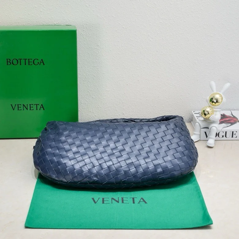 BOTTEGA VENETA Shoulder Bags Lamb Leather (Blue) 40X48X16 I30202608080097 - Image 4