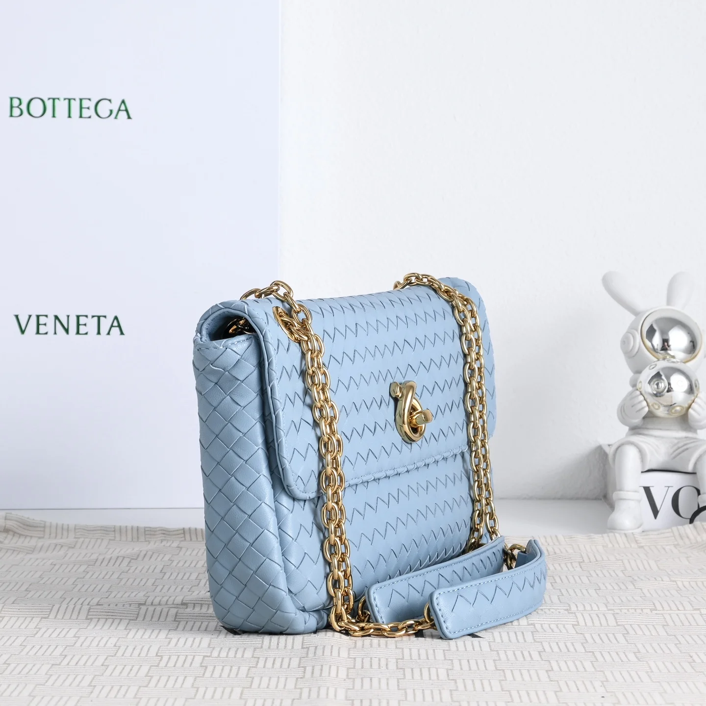 BOTTEGA VENETA Shoulder Bags Lamb Leather (Blue-Gold) 27X16X6CM I30202608080078 - Image 3