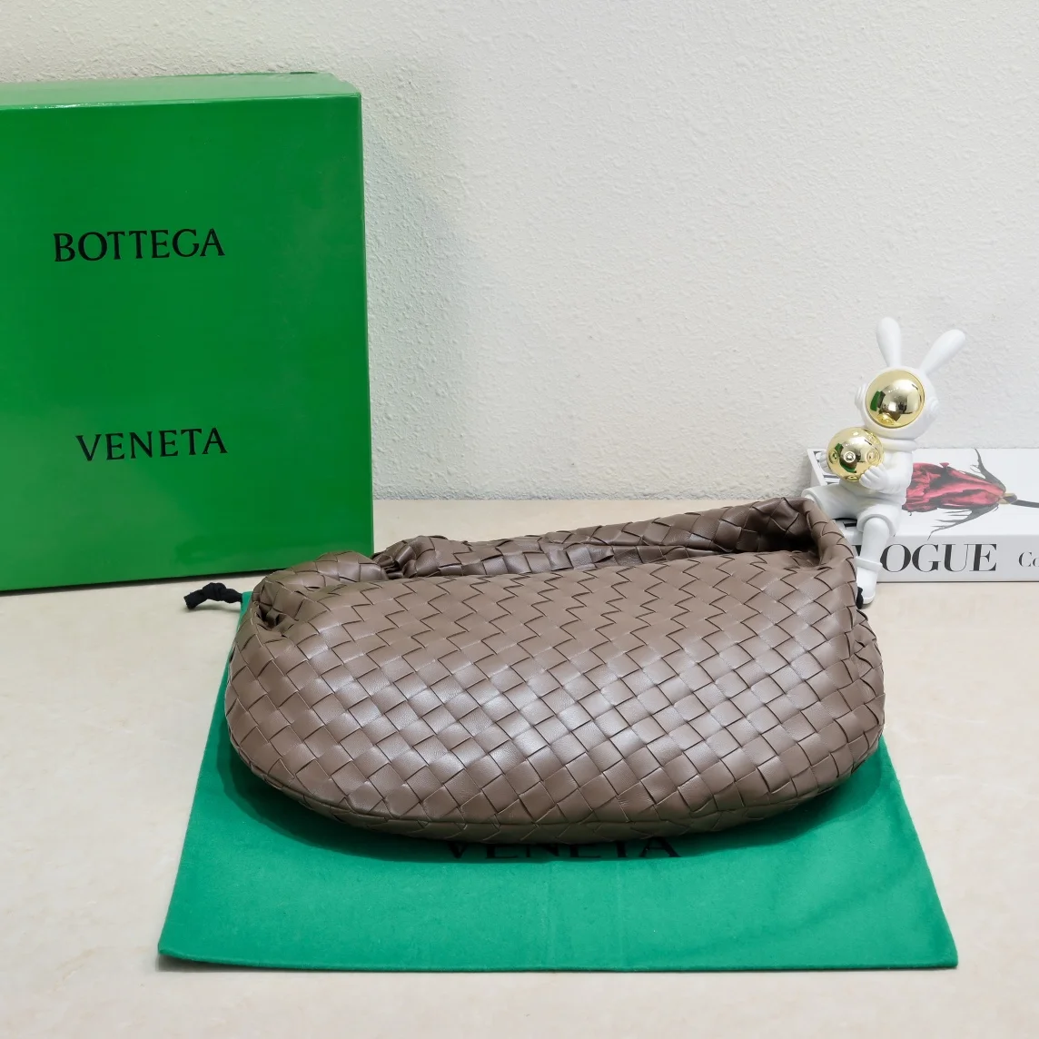 BOTTEGA VENETA Shoulder Bags Lamb Leather (Brown) 40X48X16 I30202608080085 - Image 3
