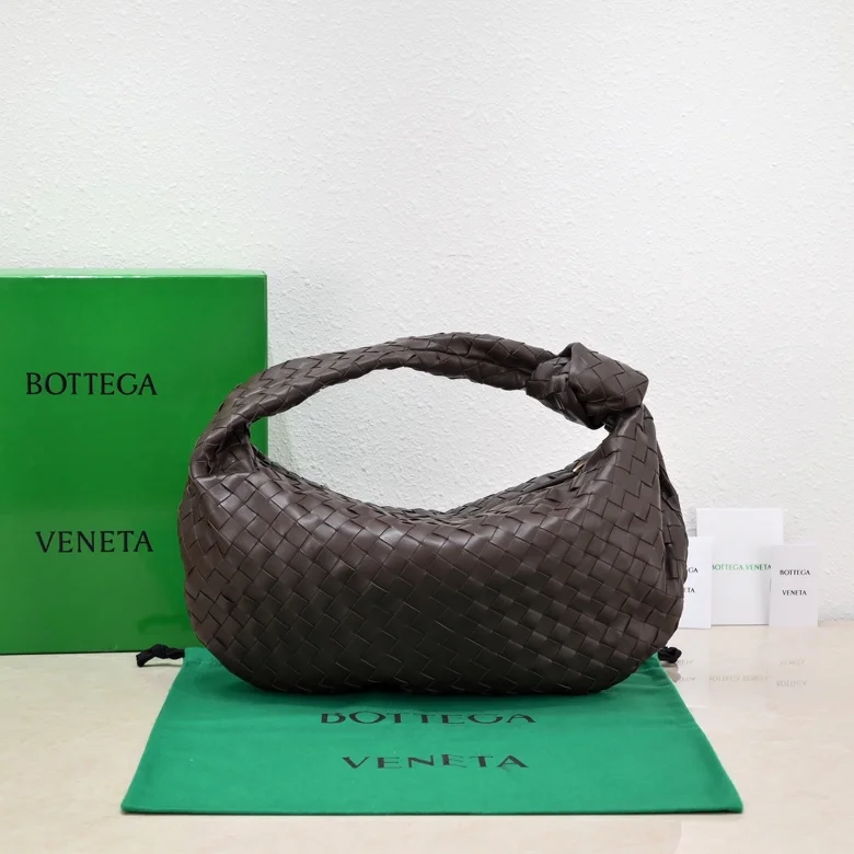 BOTTEGA VENETA Shoulder Bags Lamb Leather (Brown) 40X48X16CM I30202608080095