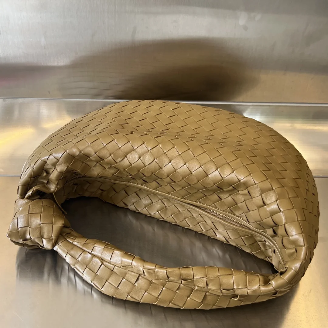 BOTTEGA VENETA Shoulder Bags Lamb Leather (Brown) 48X40X16CM I30202608080012 - Image 4