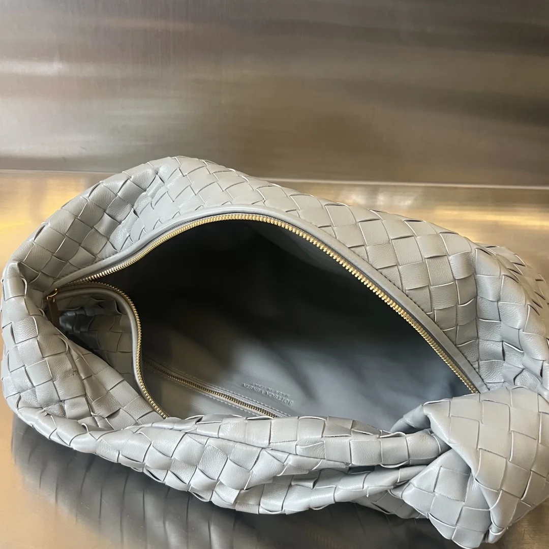 BOTTEGA VENETA Shoulder Bags Lamb Leather (Grey) 48X40X16CM I30202608080010 - Image 6