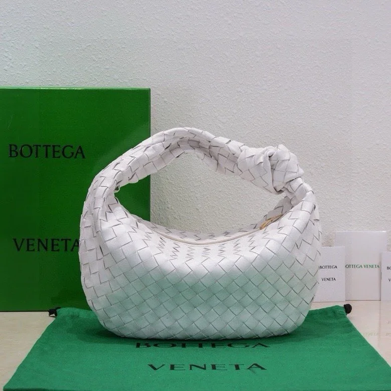 BOTTEGA VENETA Shoulder Bags Lamb Leather (White) 40X48X16 I30202608080086