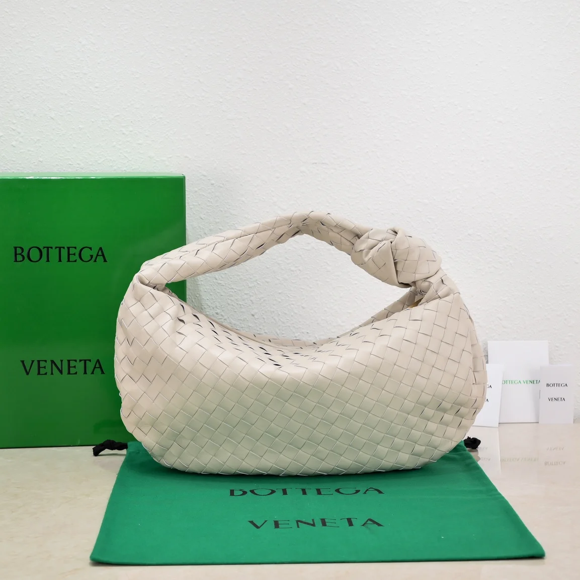 BOTTEGA VENETA Shoulder Bags Lamb Leather (White) 40X48X16 I30202608080092 - Image 2
