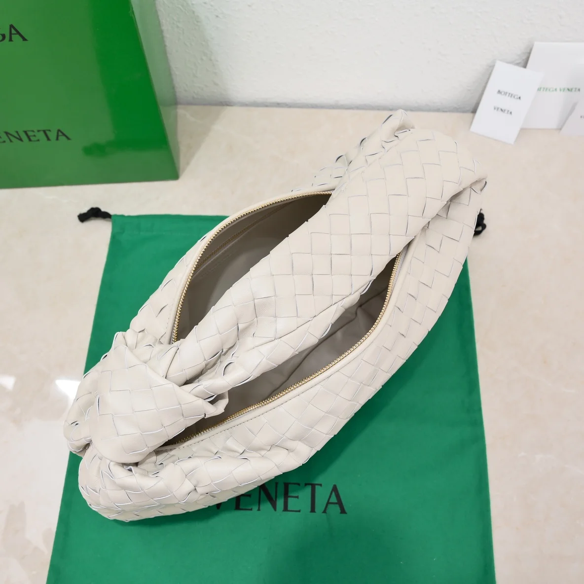 BOTTEGA VENETA Shoulder Bags Lamb Leather (White) 40X48X16 I30202608080092 - Image 7