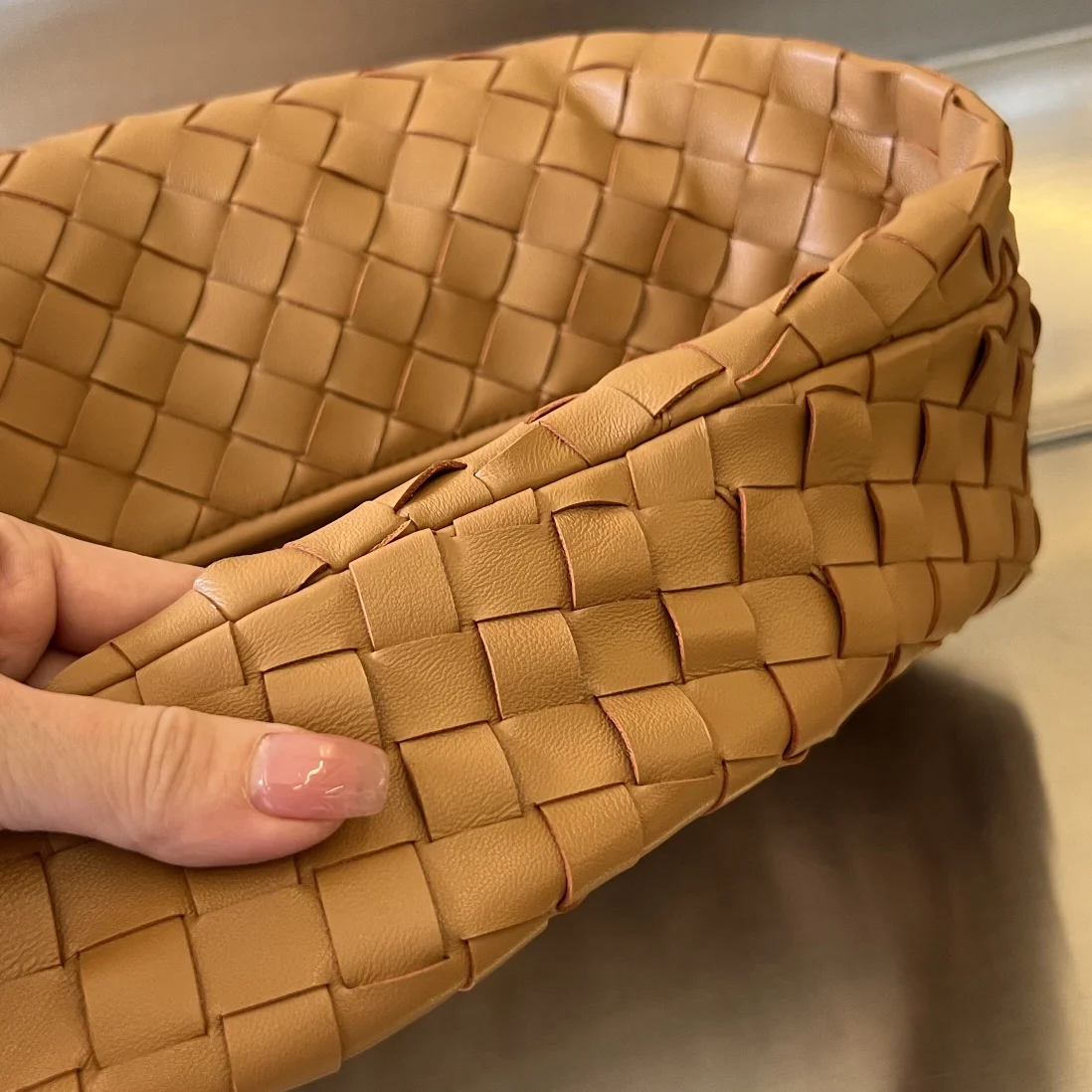 BOTTEGA VENETA Shoulder Bags Lambskin Leather (Brown) 48X40X16 I30202608080017 - Image 9