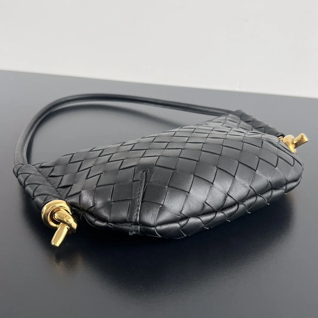 BOTTEGA VENETA Shoulder Bags Leather (Black-Gold) 28X18X5CM H30202608080069 - Image 4