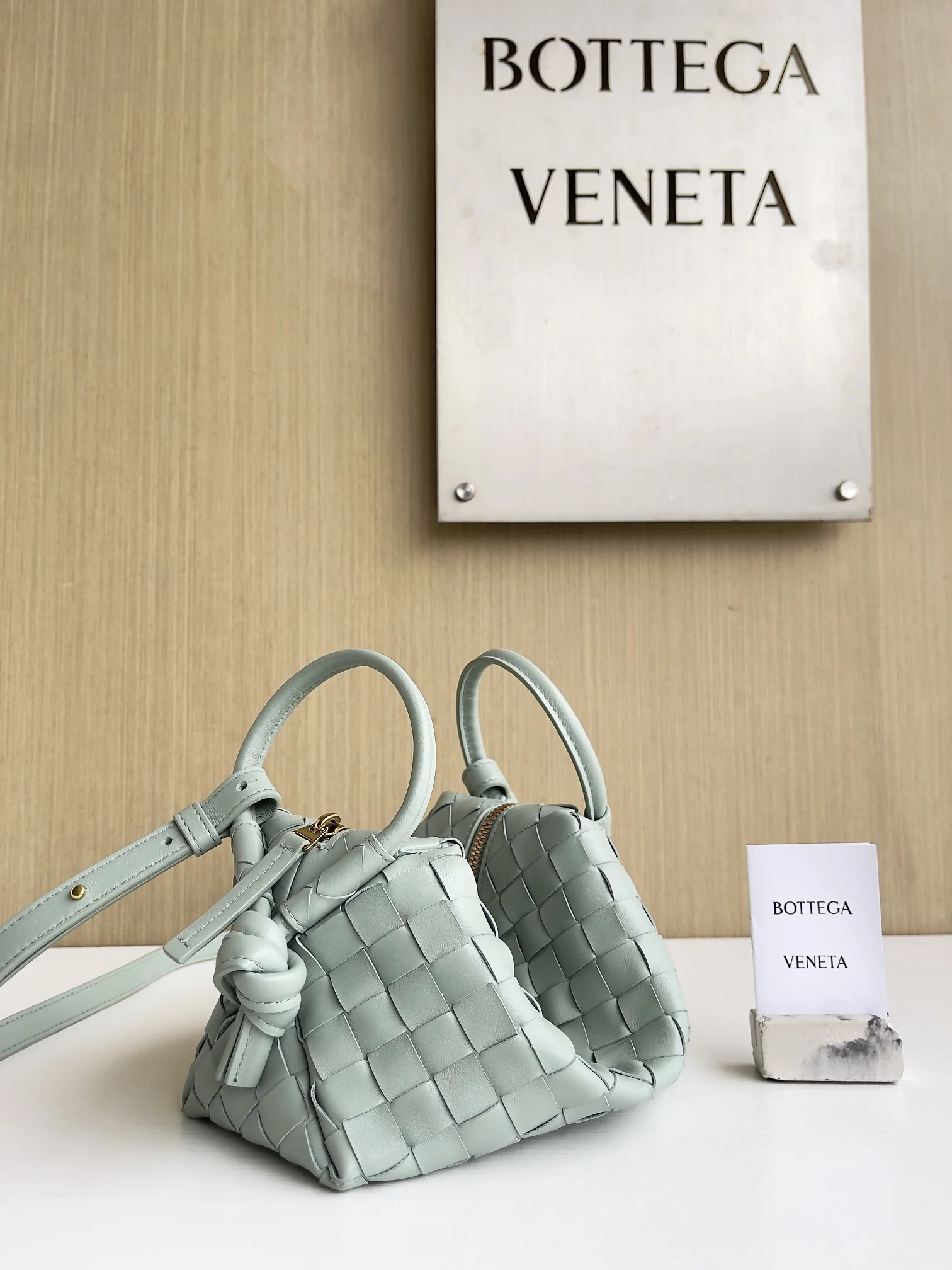 BOTTEGA VENETA Shoulder Bags Leather (Mintgreen) 19X12X9CM F80202608080149 - Image 3