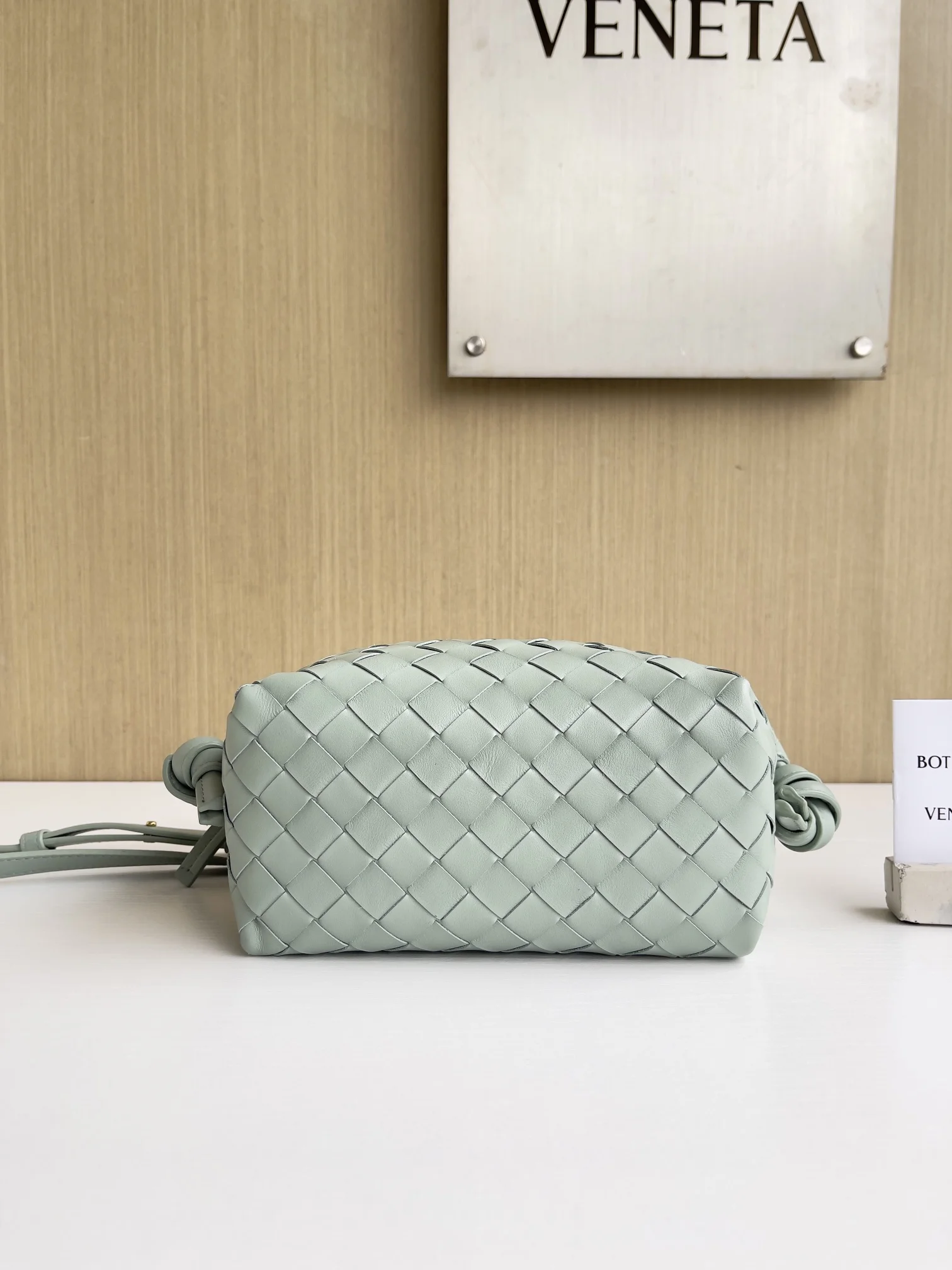 BOTTEGA VENETA Shoulder Bags Leather (Mintgreen) 19X12X9CM F80202608080149 - Image 4