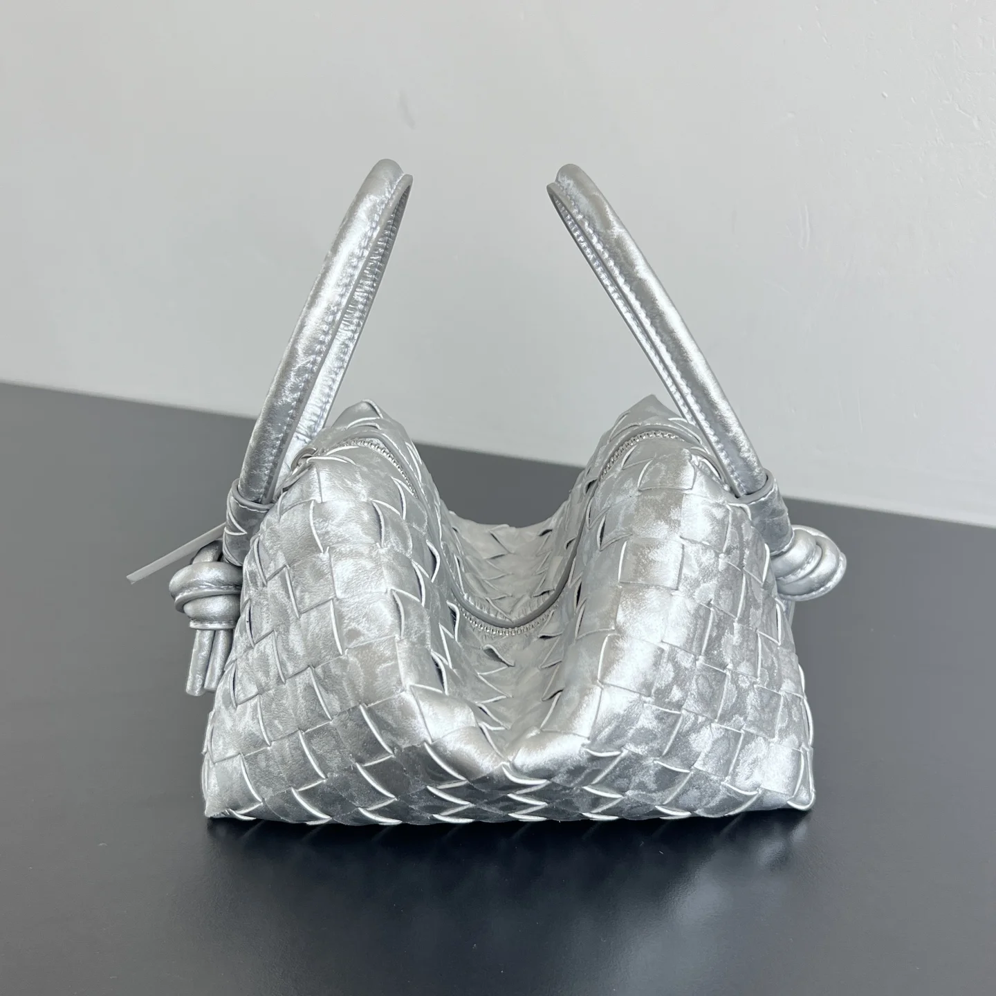 BOTTEGA VENETA Shoulder Bags Metallic Satin (Silver) 19X12X9CM H50202608080138