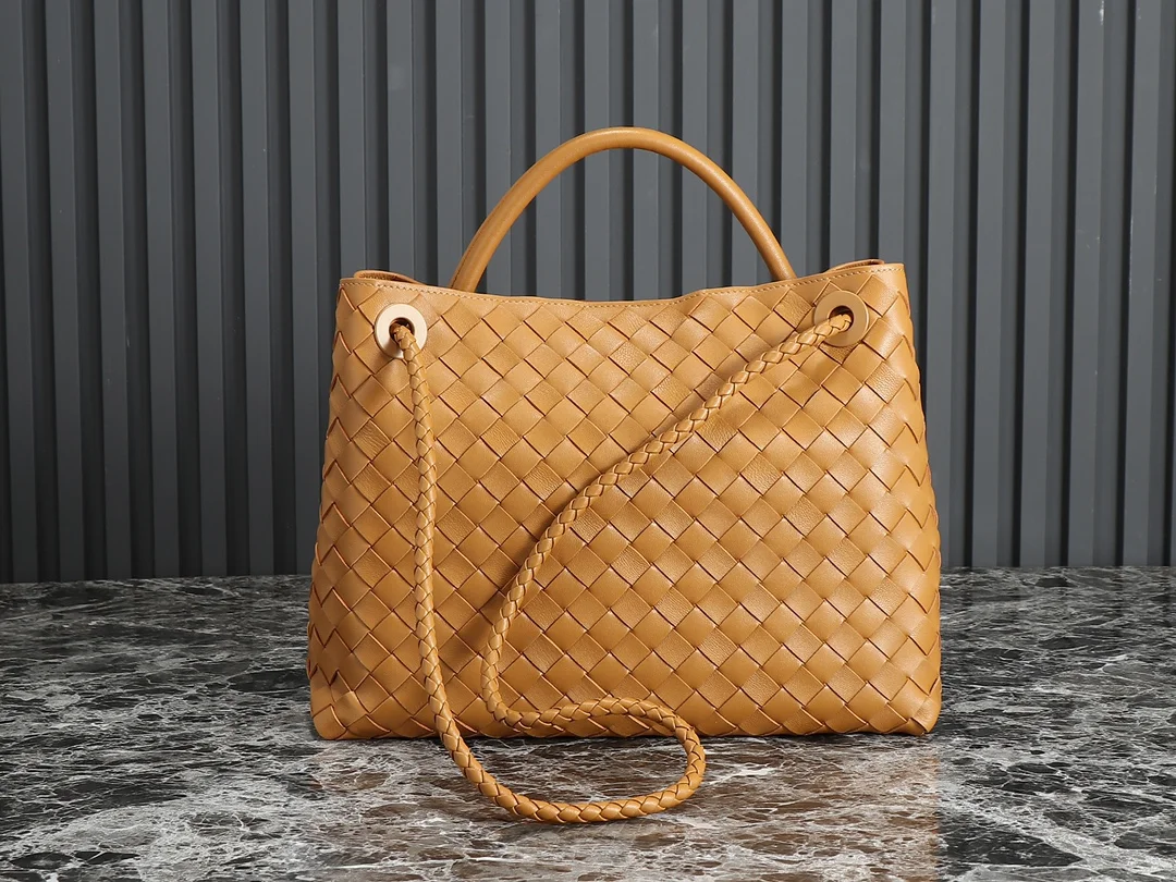 BOTTEGA VENETA Shoulder Bags Nappa Lambskin (Brown) 32X24X12 A130202608080561