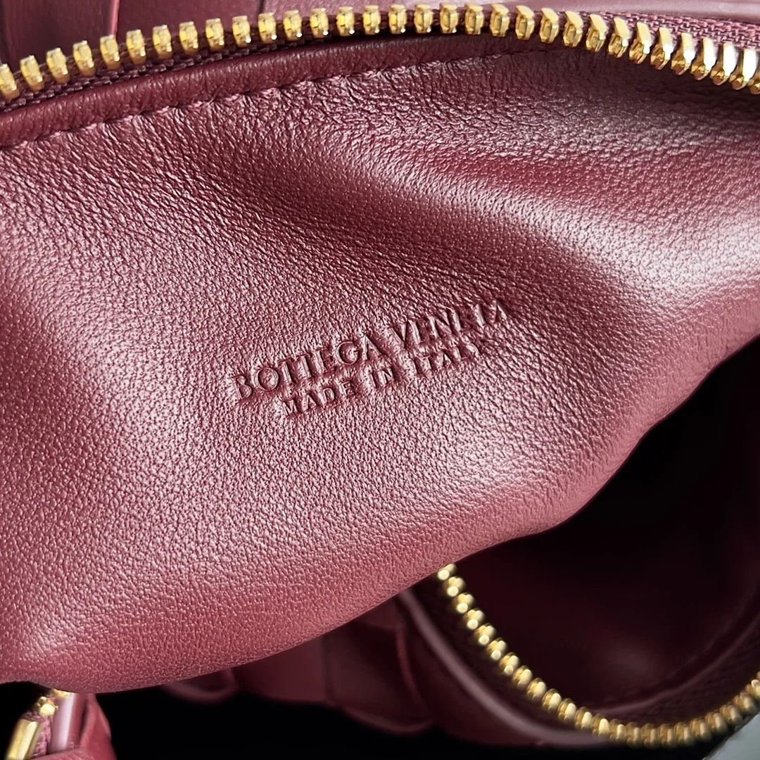 BOTTEGA VENETA Shoulder Bags Nappa Lambskin (Burgundy) 22X13X9 F80202608080235 - Image 7